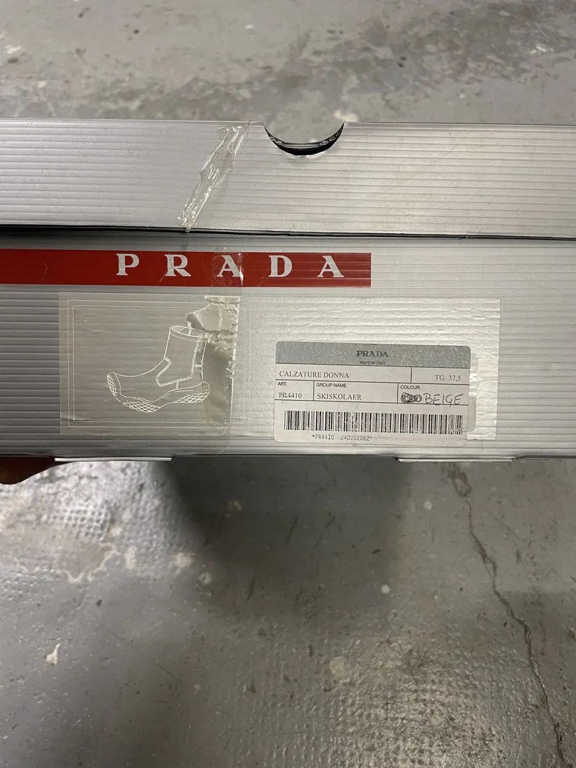 Prada × Vintage FW1999 Prada Vibram Grey Ankle Leather Boots Size US 7.5 / IT 37.5 - 11 Thumbnail
