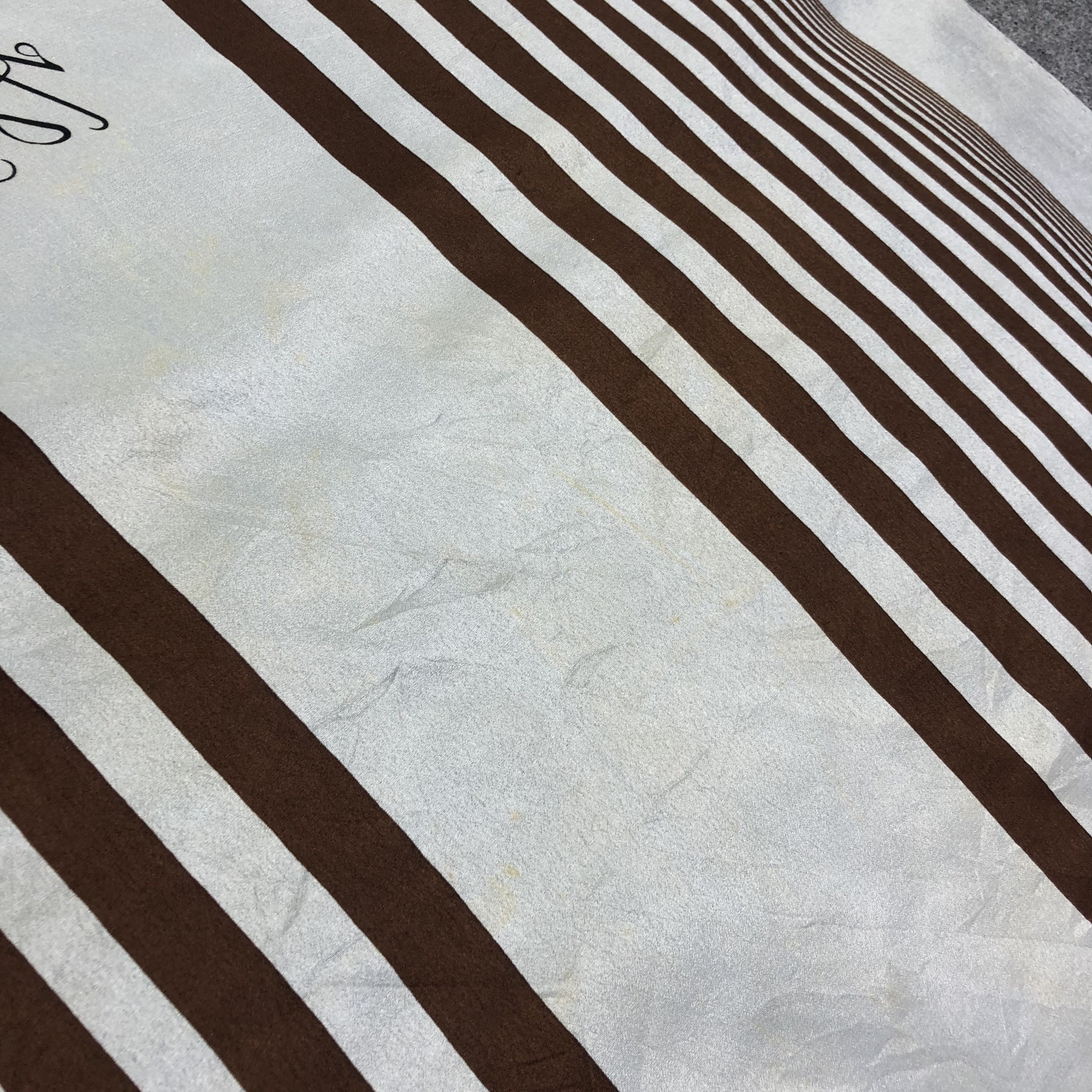 Karl Lagerfeld Vintage KL Luxury Hand Rolled Silk Scarf M782 Size ONE SIZE - 4 Thumbnail