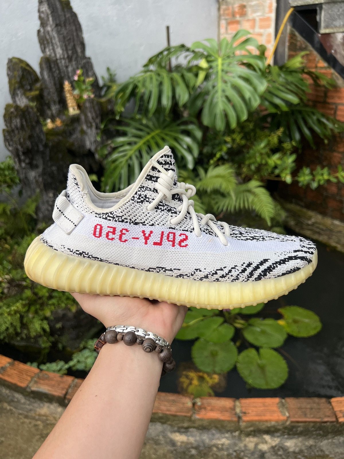 Kanye West Yeezy 350v2 Nike Yeezy Boost Adidas Yeezy Boost 350