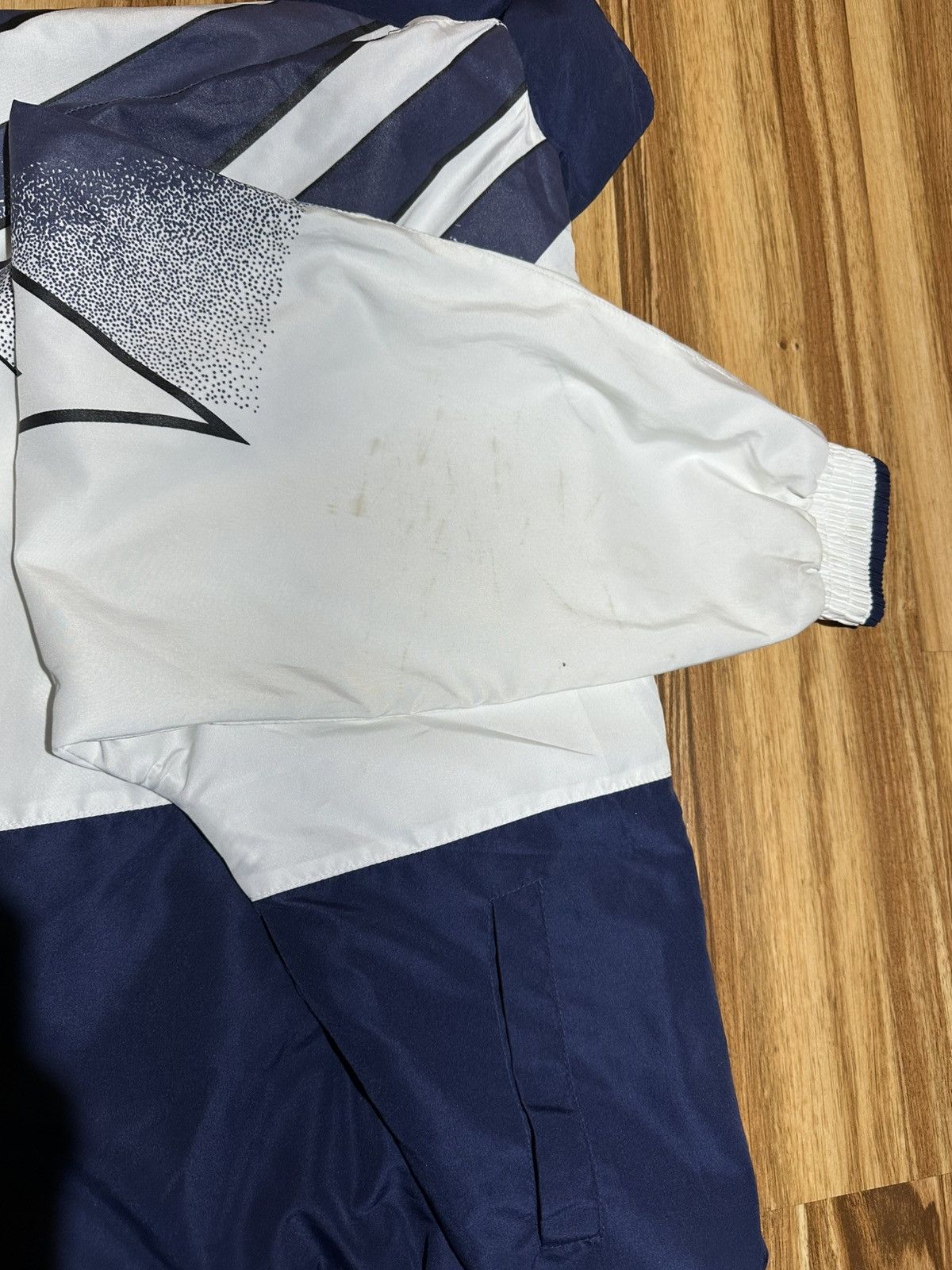 Li-Ning Vintage Li-Ning Navy And White windbreaker Size US XL / EU 56 / 4 - 13 Thumbnail
