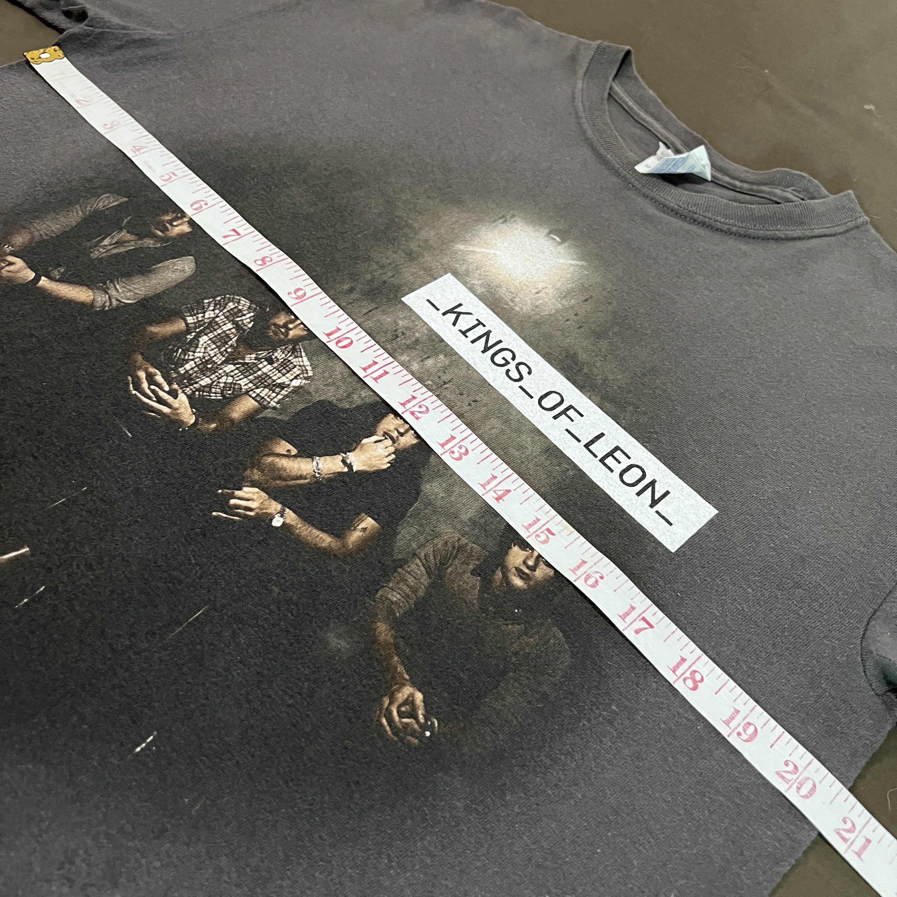 Band Tees Kings of Leon Tour 2009 Promo Tee Alternative rock Size US M / EU 48-50 / 2 - 9 Thumbnail