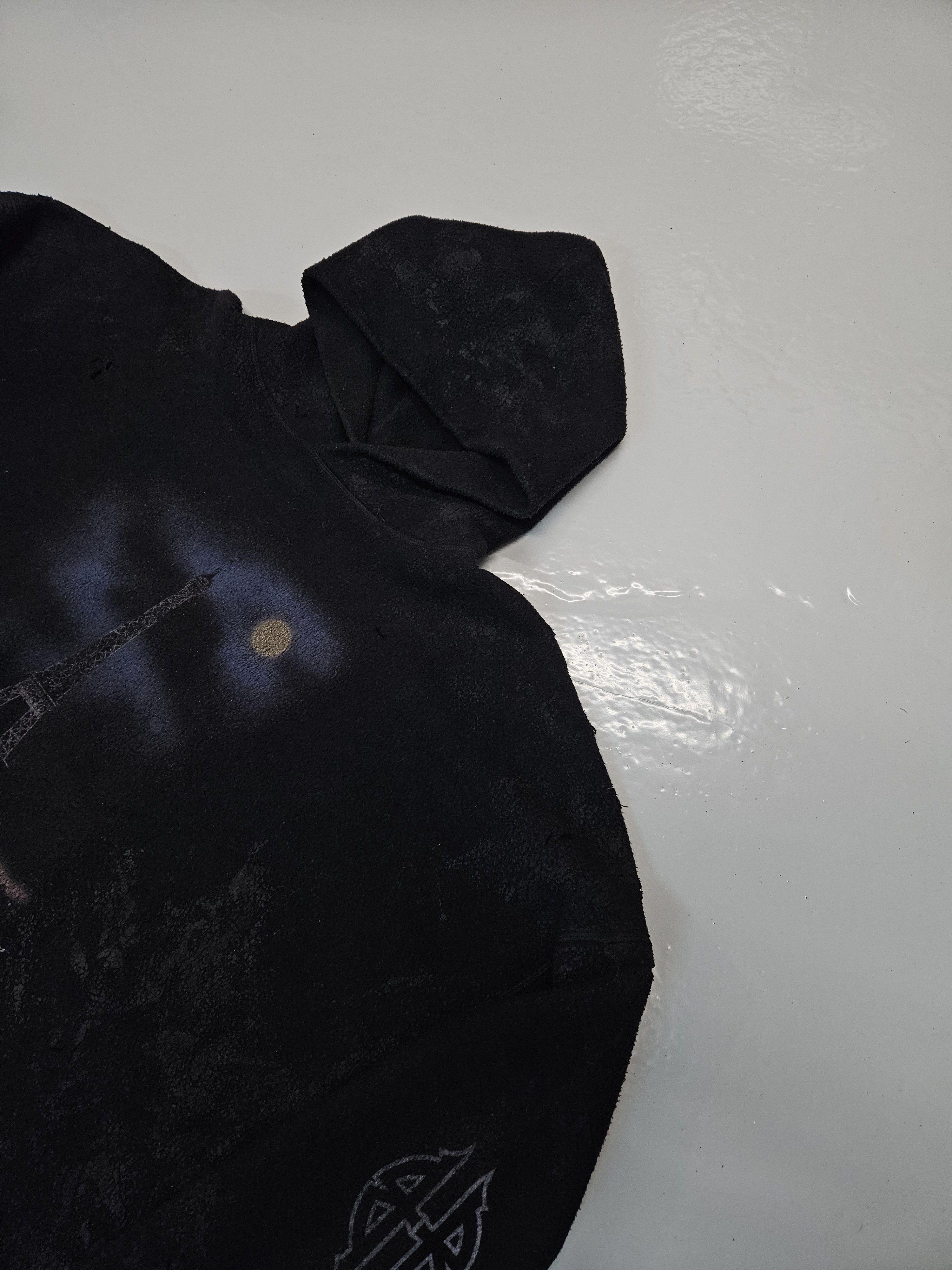 Balenciaga Balenciaga distressed fleece paris moon hoodie Size US M / EU 48-50 / 2 - 5 Thumbnail