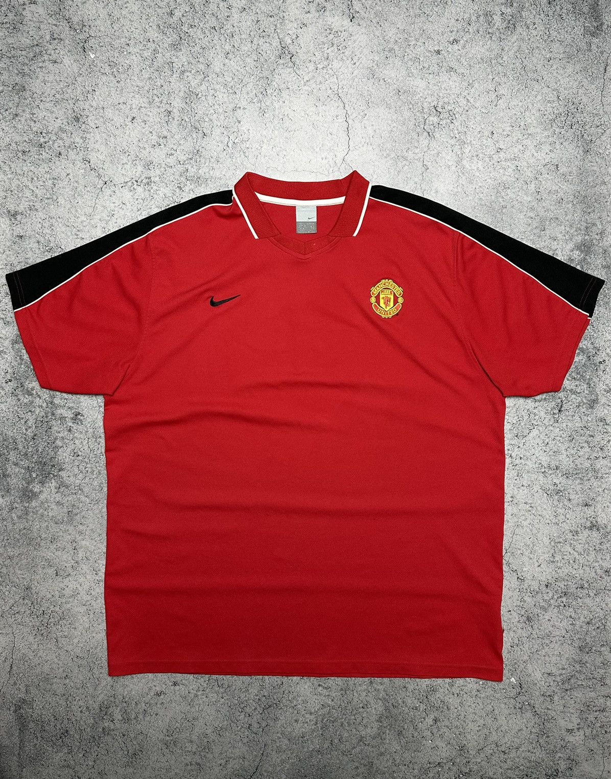 Vintage Vintage Manchester United Nike 2004 Soccer Tshirt Size US XL / EU 56 / 4 - 1 Thumbnail