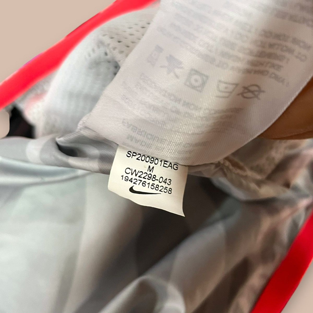 Nike NIKE SPORTWEAR WMN AIR MAX WINDRUNNER JACKET Size US M / EU 48-50 / 2 - 13 Thumbnail