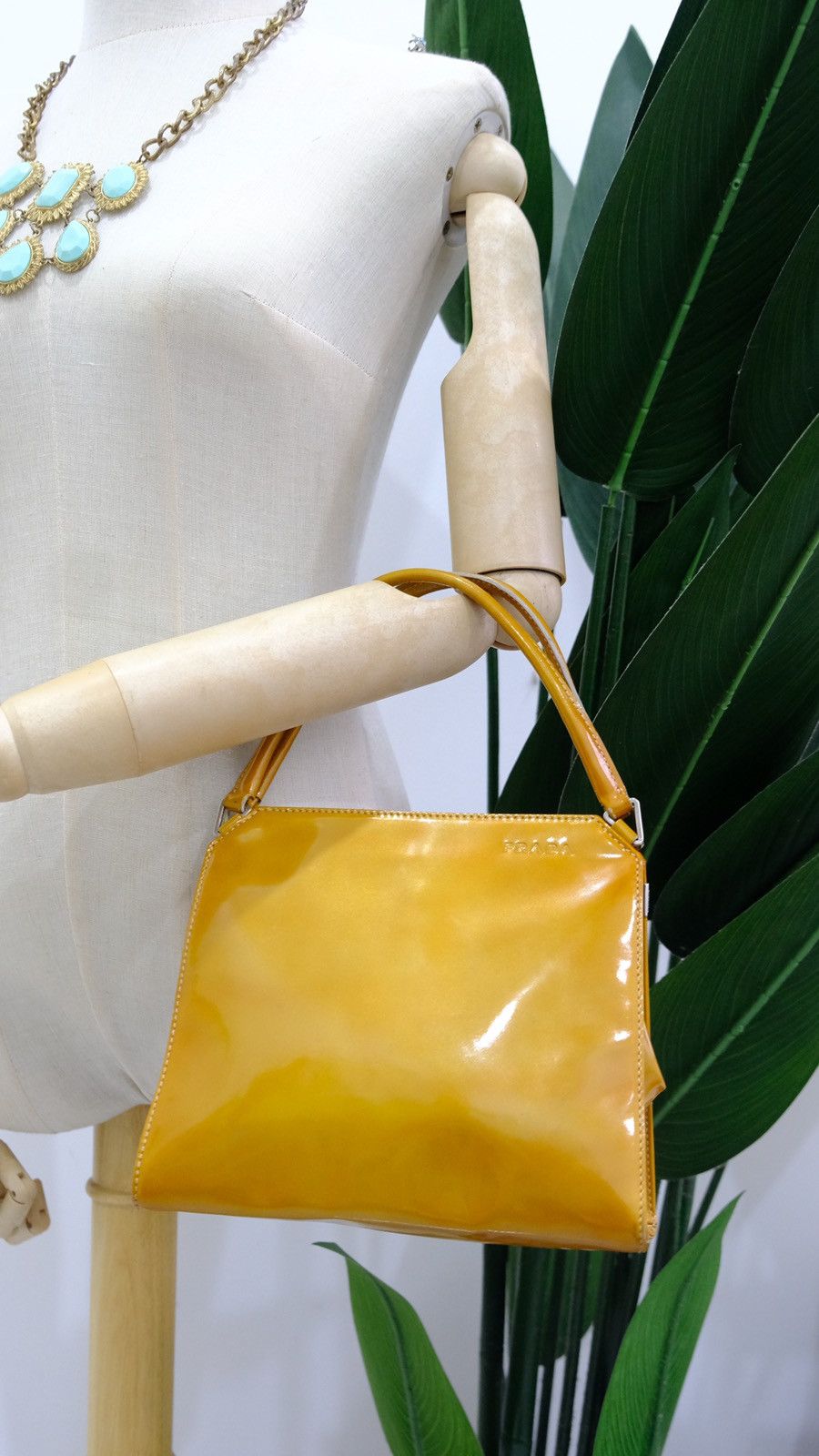 Prada Authentic Prada handbag yellow pattern leather Size ONE SIZE - 1 Thumbnail