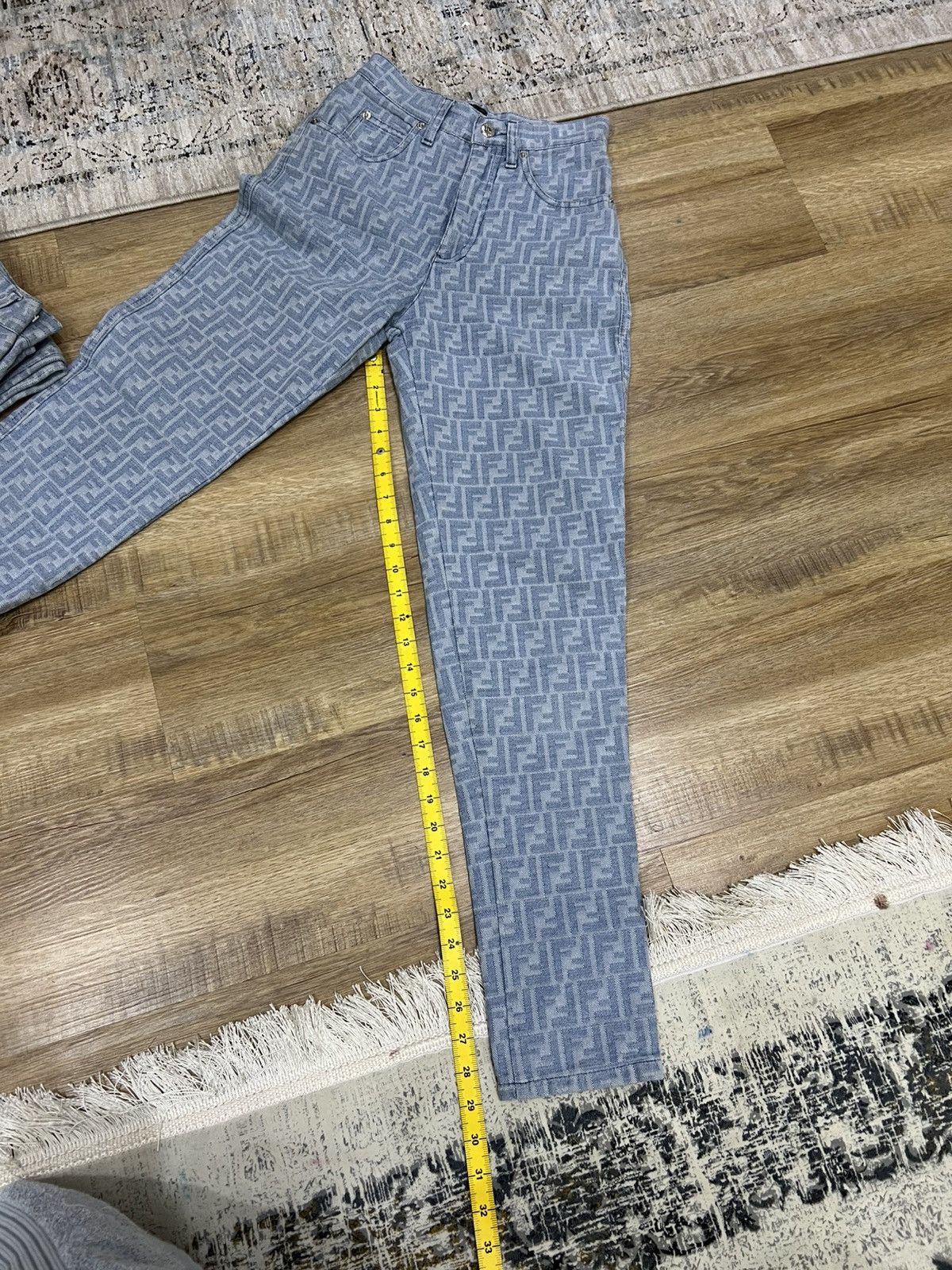 Fendi VINTAGE FENDI MONOGRAM ITALIAN DESIGNER JEANS DENIM Size 25" / US 0 / IT 36 - 13 Thumbnail