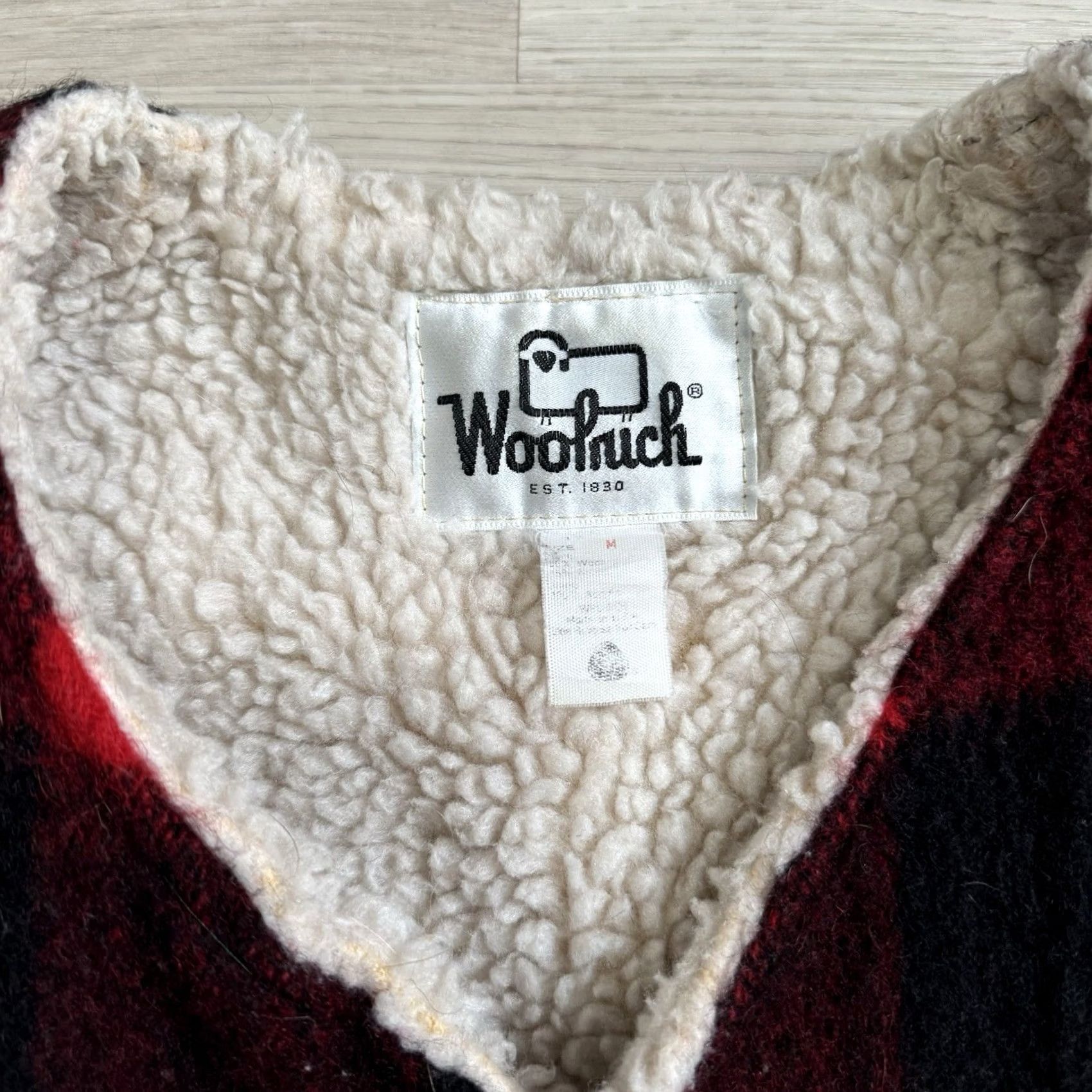 Vintage Woolrich Vintage Vest Mens Medium Red Black Sherpa Lined Buffalo Check Plaid Size US M / EU 48-50 / 2 - 4 Thumbnail