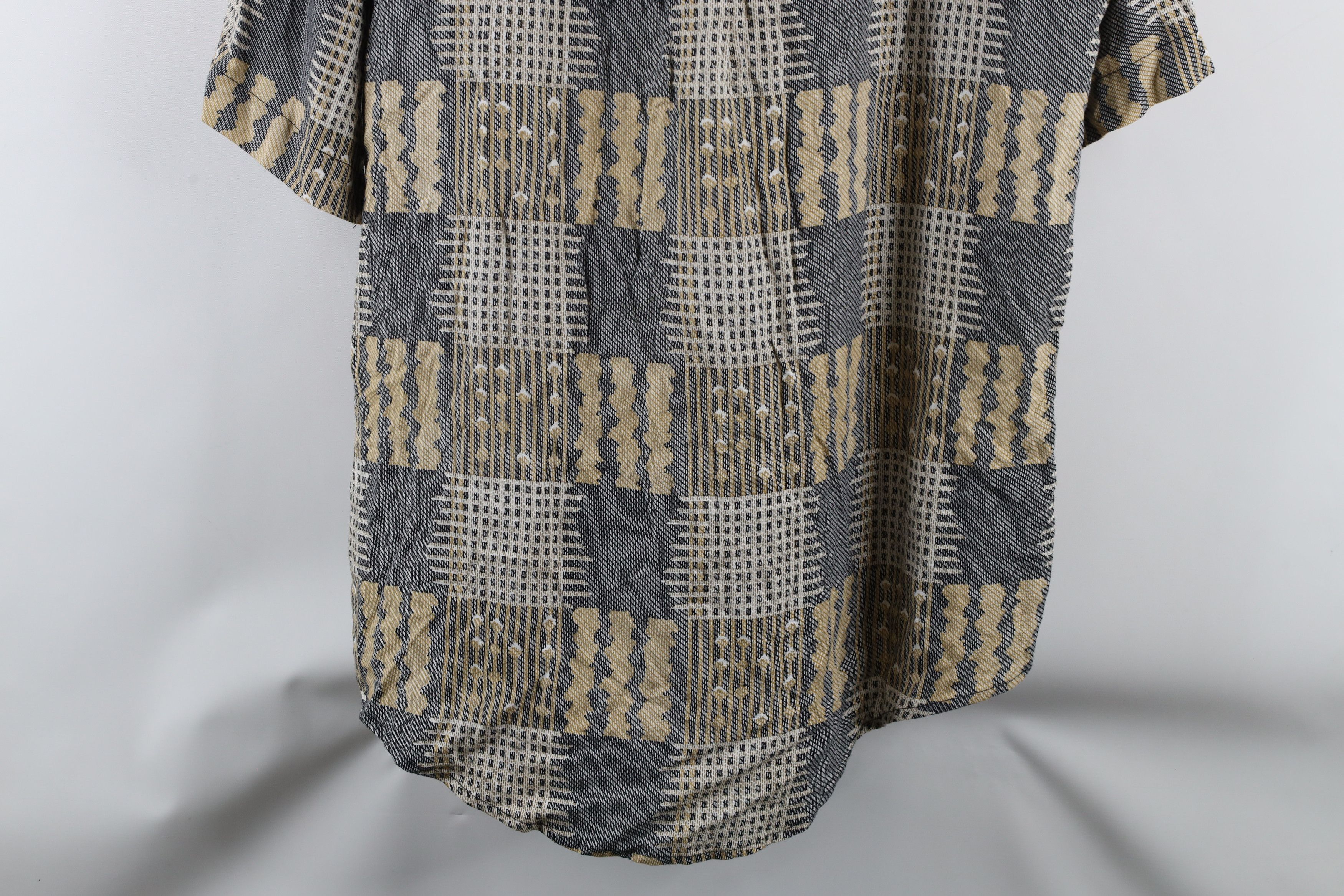 Vintage Vintage 90s Streetwear Checkered Baggy Button Shirt Size US M / EU 48-50 / 2 - 8 Thumbnail