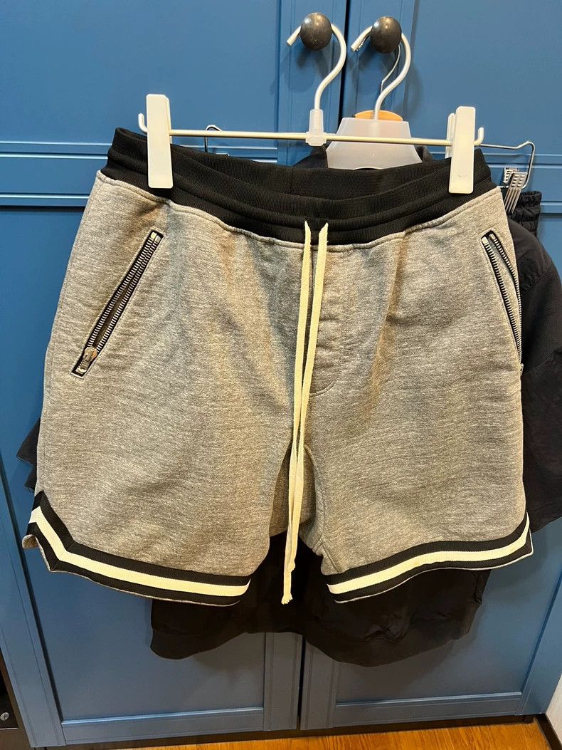 Fear of God Fear of God Grey shorts Size US 30 / EU 46 - 1 Thumbnail