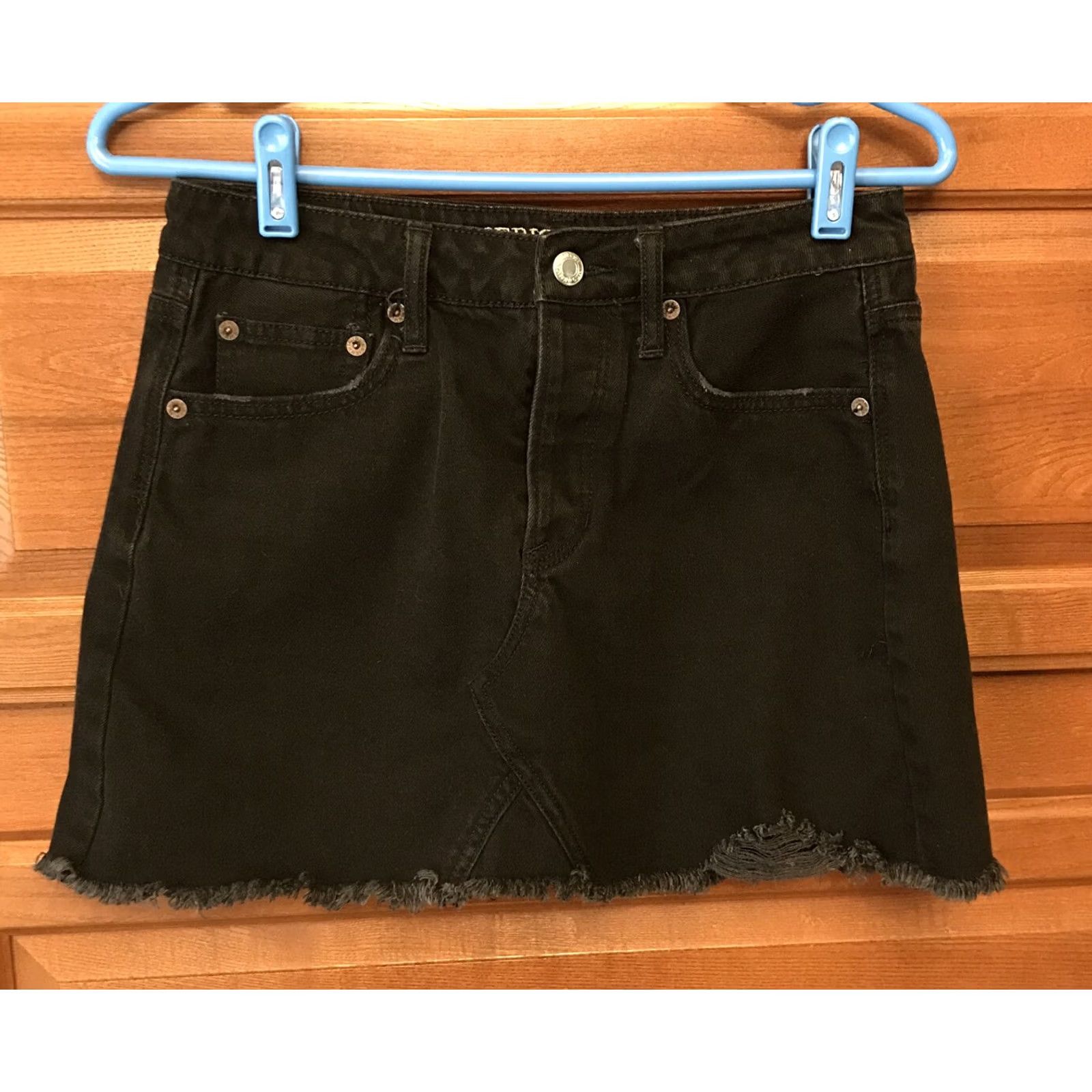 American Eagle Outfitters American Eagle Outfitters Skirt Shirt? (Note: Original title is not a shirt; please provide clarification.) Size 27" / US 4 / IT 40 - 2 Thumbnail