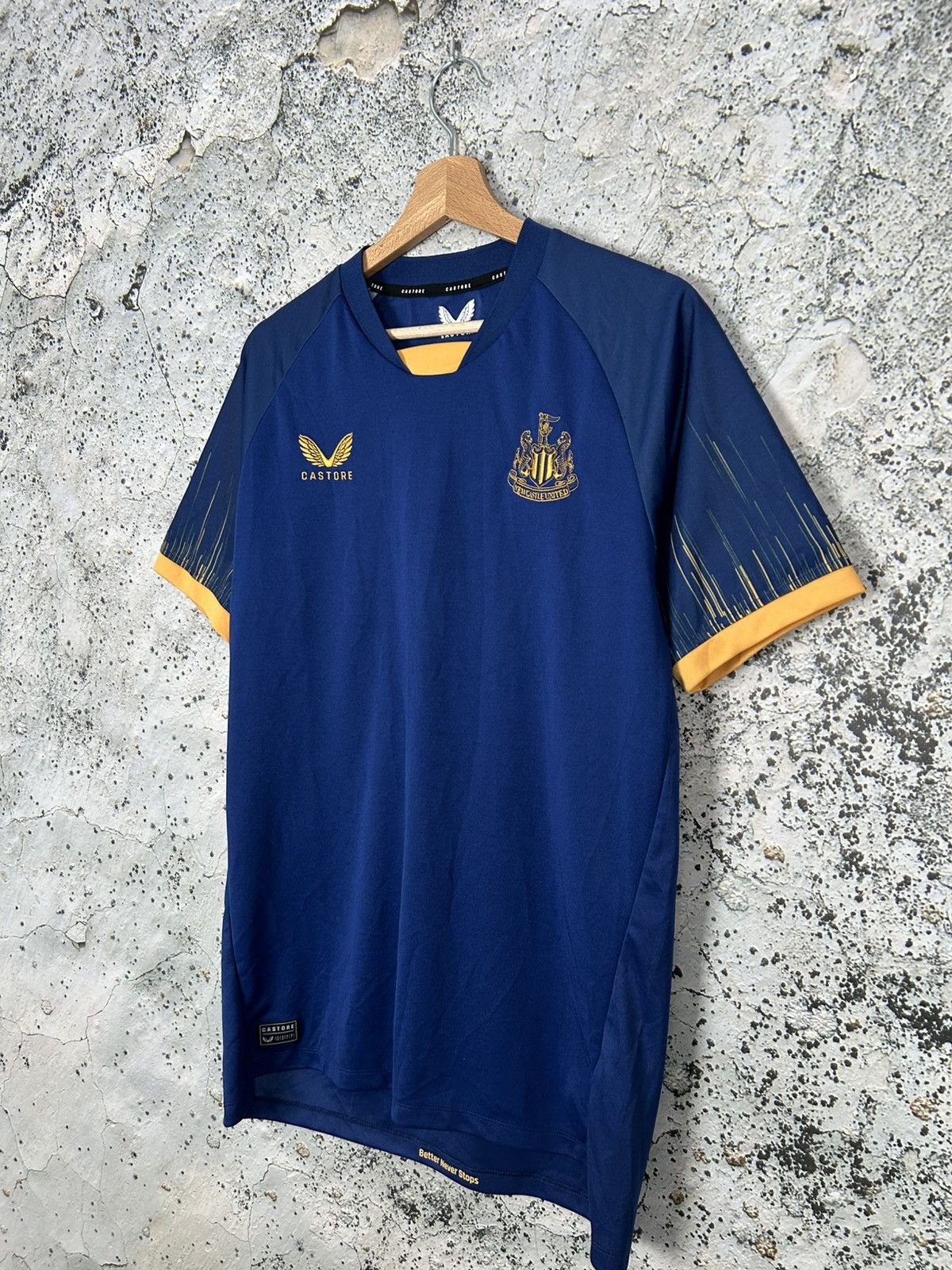 Castore Newcastle United Castore Soccer Jersey Football Sport Hype Size US M / EU 48-50 / 2 - 2 Thumbnail