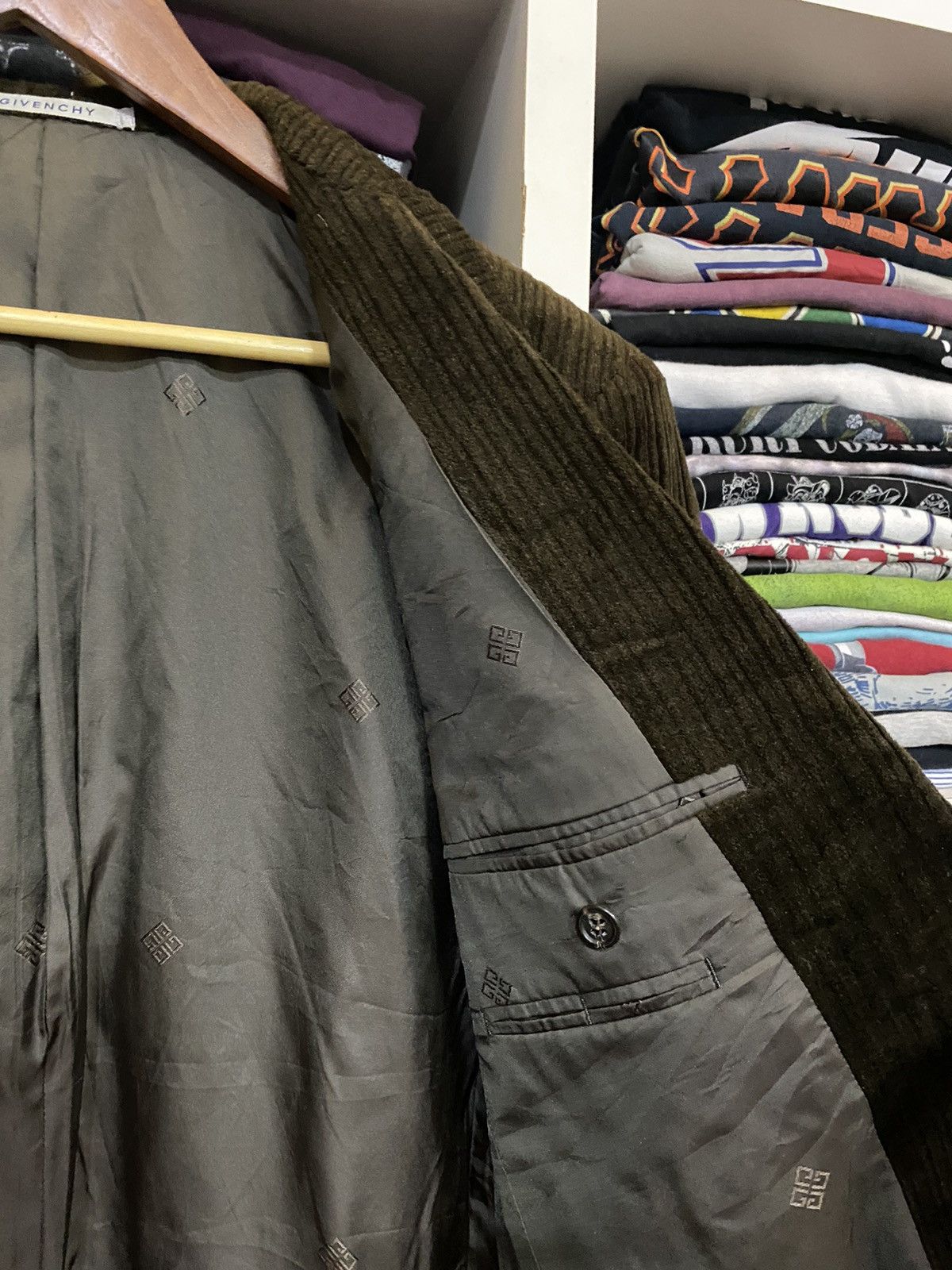 Givenchy × Vintage Vintage Givenchy Jacket Size US L / EU 52-54 / 3 - 10 Thumbnail