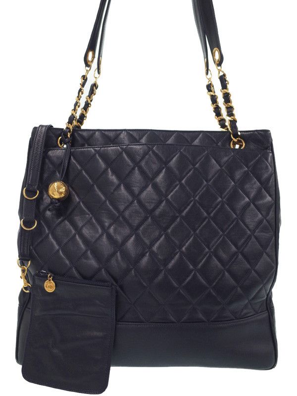 Chanel Matelasse Shoulder Bag Black