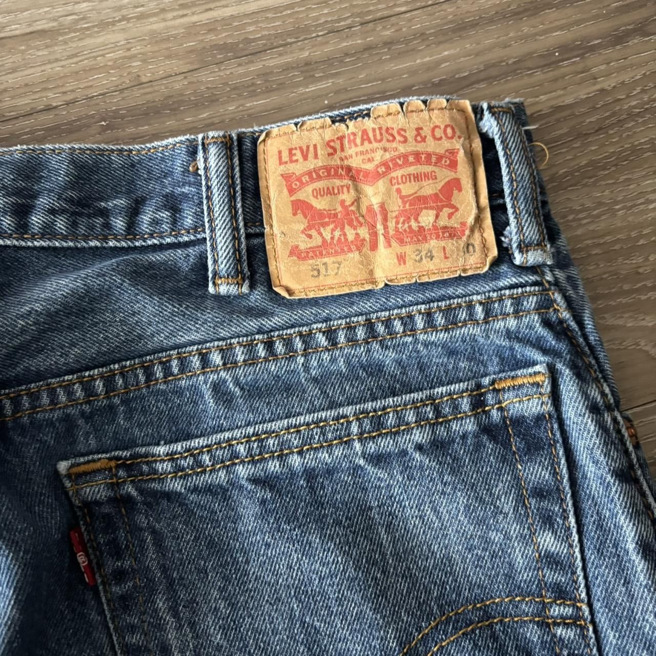 Levi's Crazy Vintage Y2K/20000s Grunge Levis Medium Wash Bootcut Denim Jeans! 33x29 Size US 33 - 7 Thumbnail