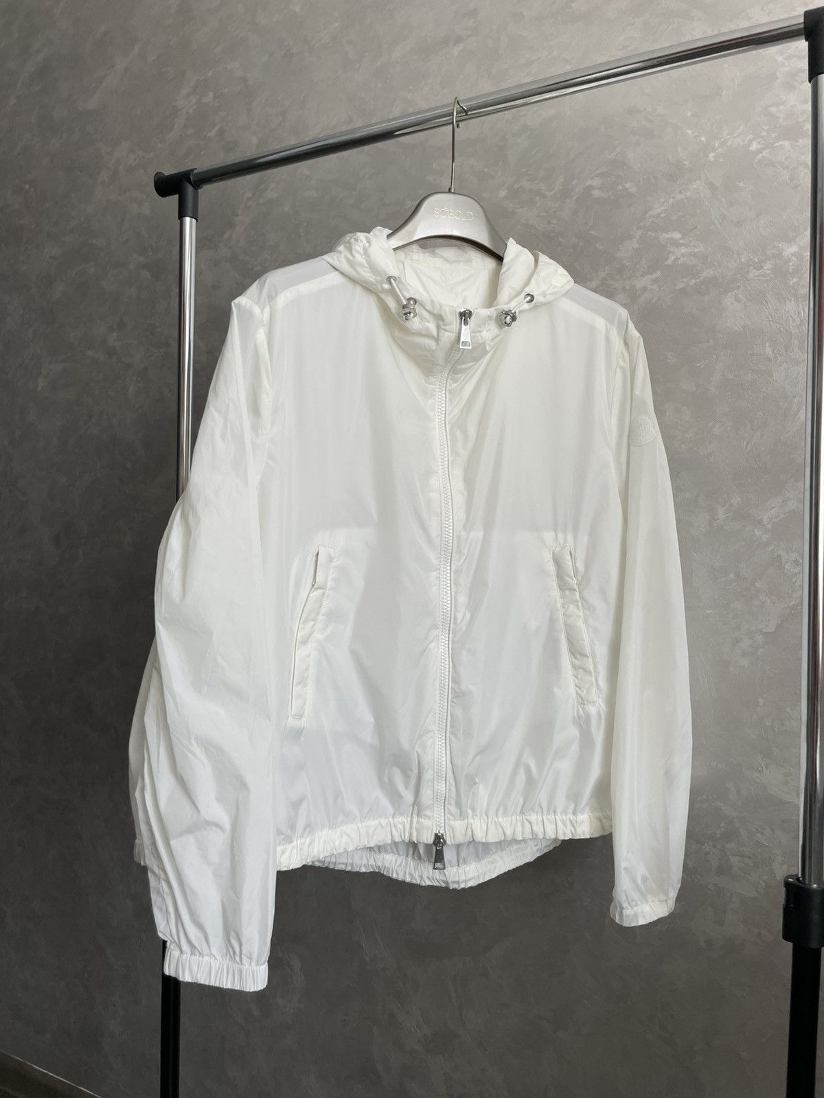 Moncler Moncler Boissard Nylon Rain White Jacket With Hoodie Size /0 Size XS / US 0-2 / IT 36-38 - 2 Thumbnail