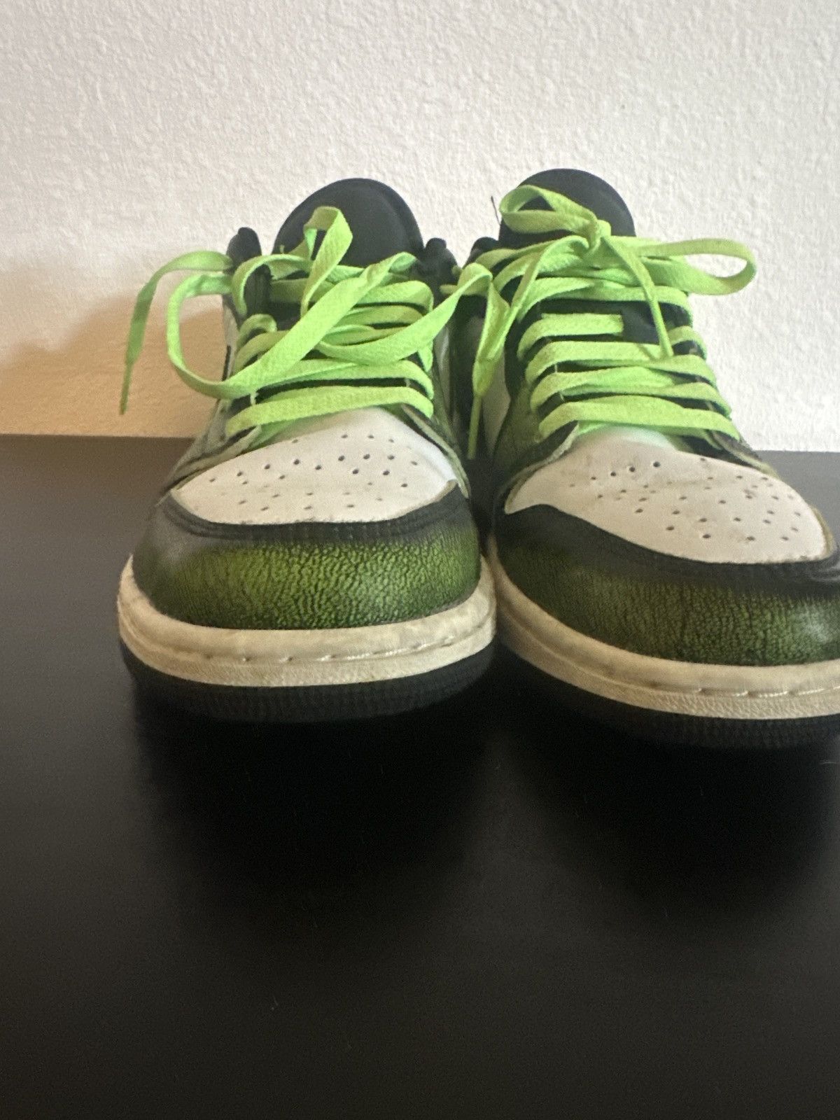 Nike Jordan 1 low top black/green Size US 9.5 / EU 42-43 - 4 Thumbnail