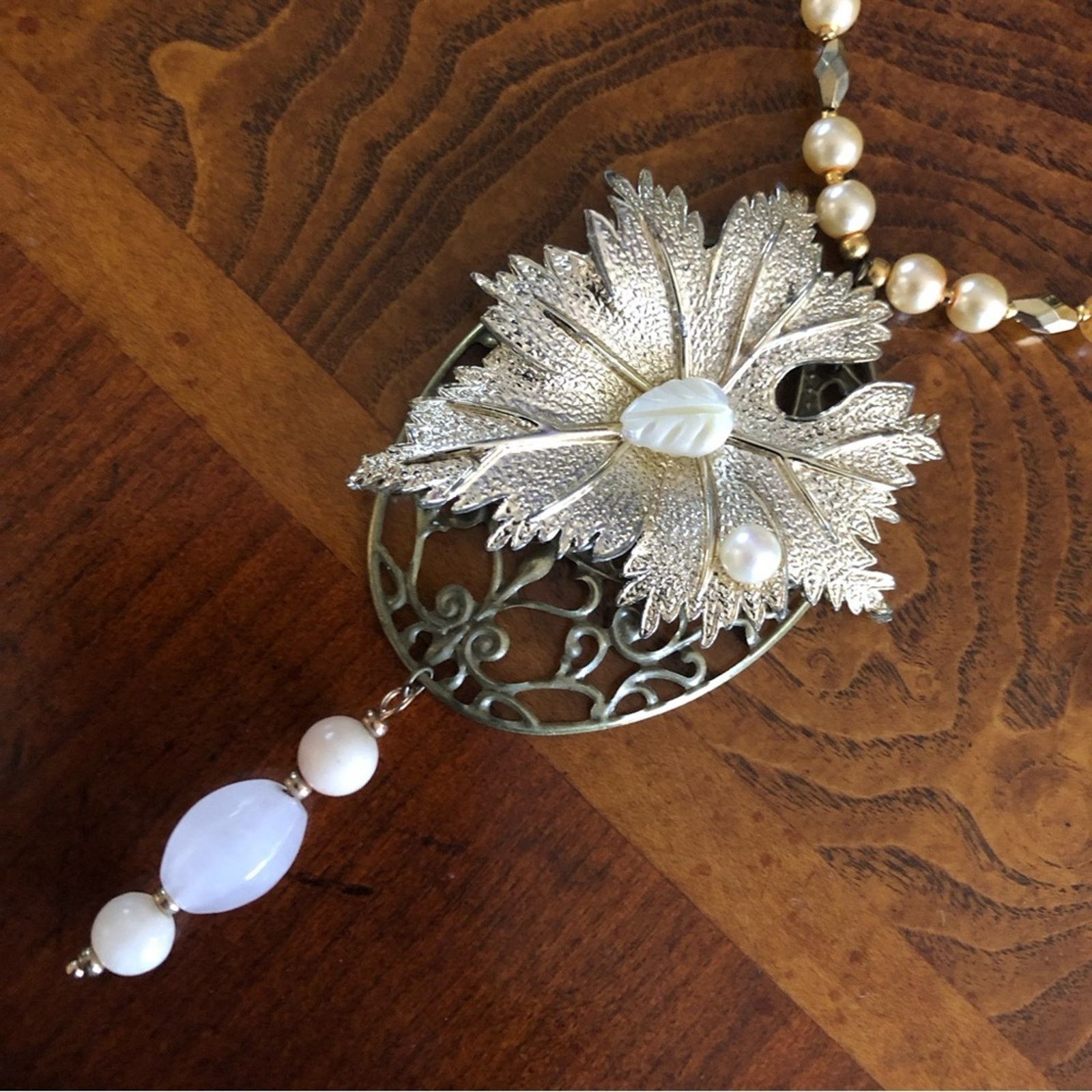 Handmade Handcrafted repurpose gold leaf quartz Pearl necklace Size ONE SIZE - 8 Thumbnail