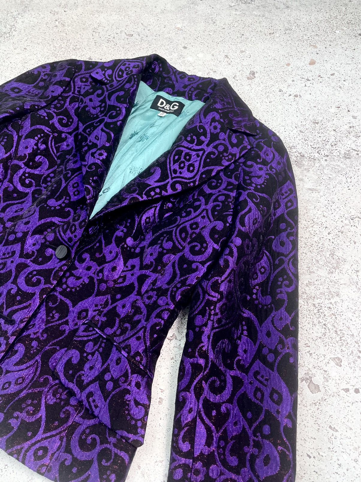 Dolce & Gabbana Dolce & Gabbana Vintage Graphic Blazer Women Purple 30 44 M Size M / US 6-8 / IT 42-44 - 1 Thumbnail