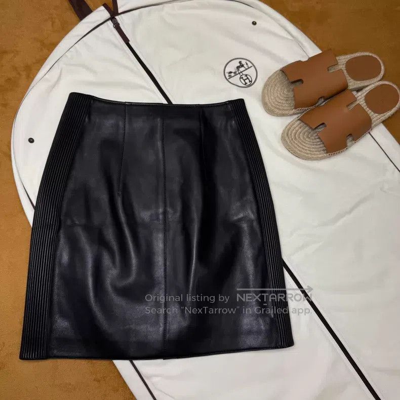 Hermes Hermes Black Leather Zipper Skirt Size 42" / US 20 - 2 Thumbnail