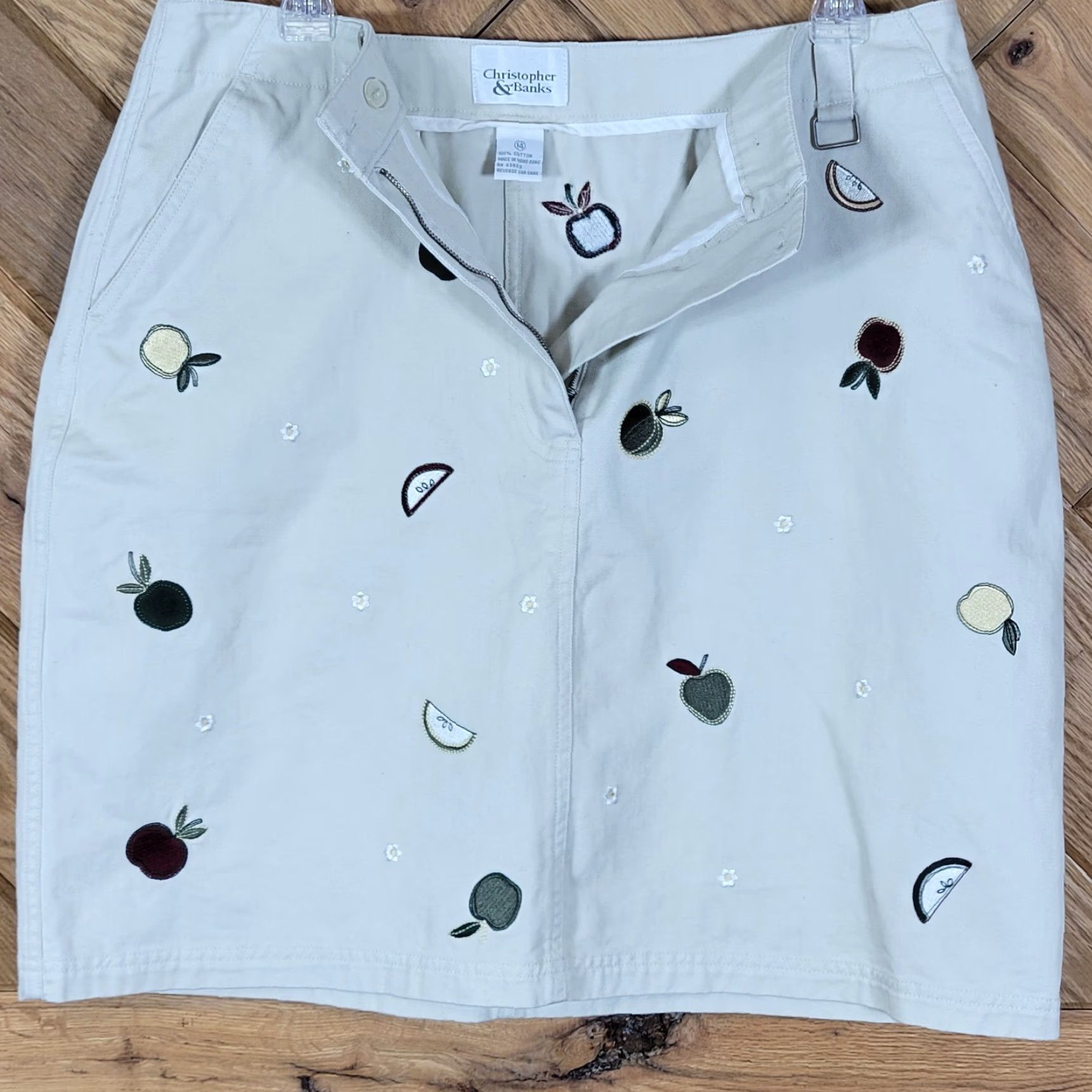 Vintage Christopher Banks Womens Mini Skirt Embroidered Beige Size 14 Front Zip Mid Rise Casual Cute 14 Womens Skirt Size 36" / US 14 / IT 50 - 7 Thumbnail