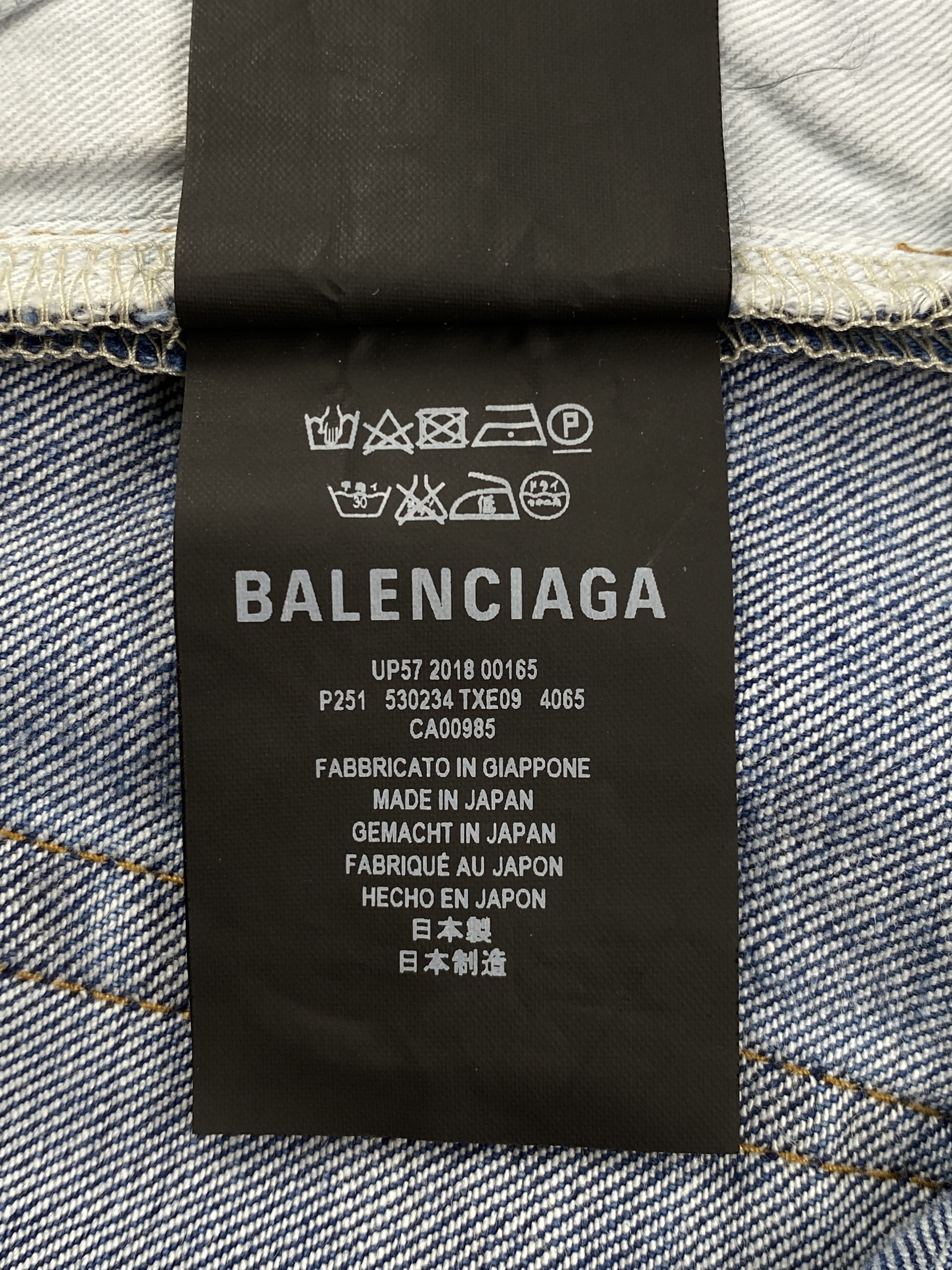 Balenciaga F/W 2017 Ripped Skinny Jeans Size US 29 - 14 Thumbnail