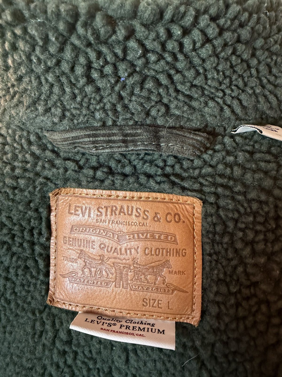 Levi's Levi’s Corduroy Sherpa Jacket in Green Size US L / EU 52-54 / 3 - 6 Thumbnail