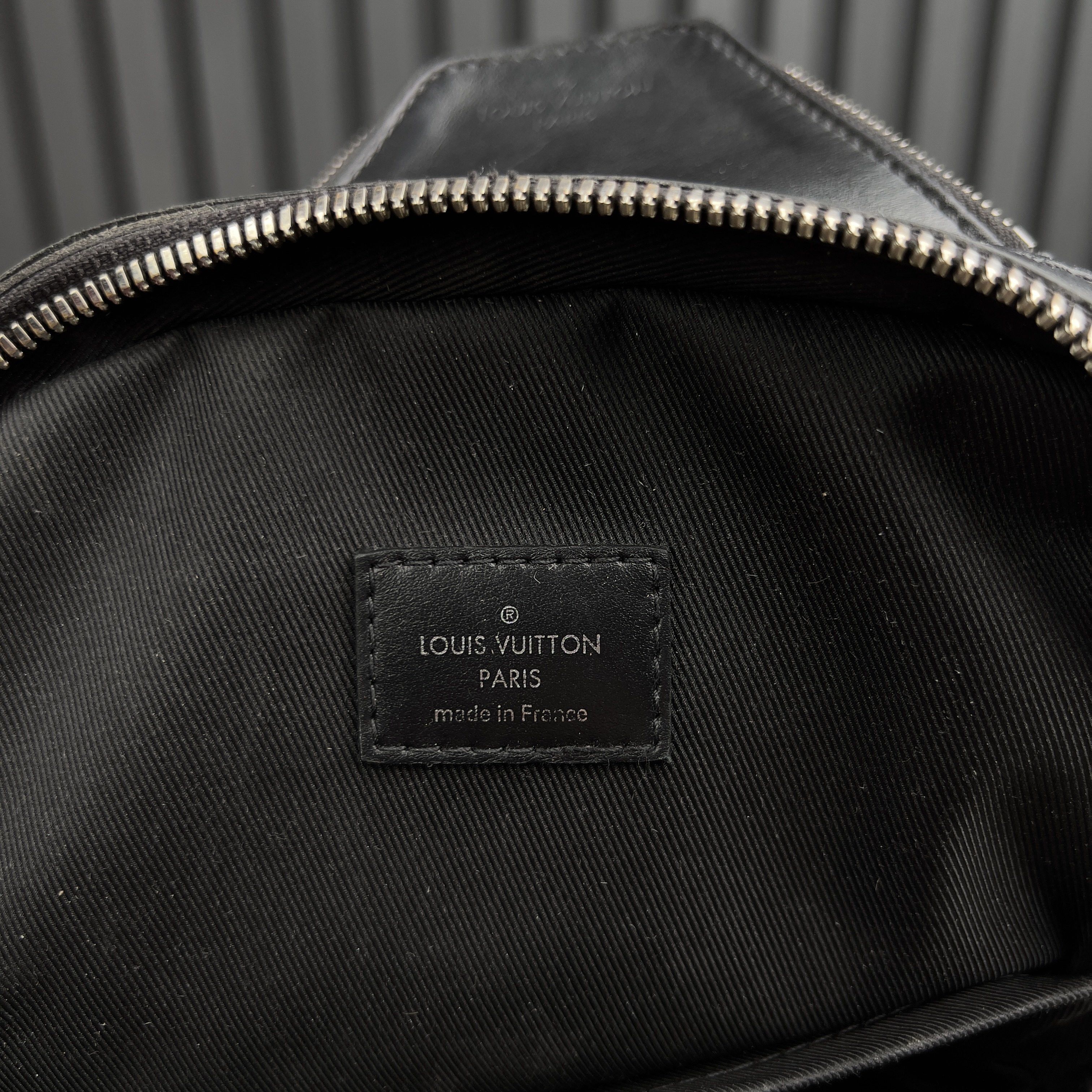 Louis Vuitton Louis Vuitton Avenue Slingbag Monogram Macassar Canvas Size ONE SIZE - 14 Thumbnail
