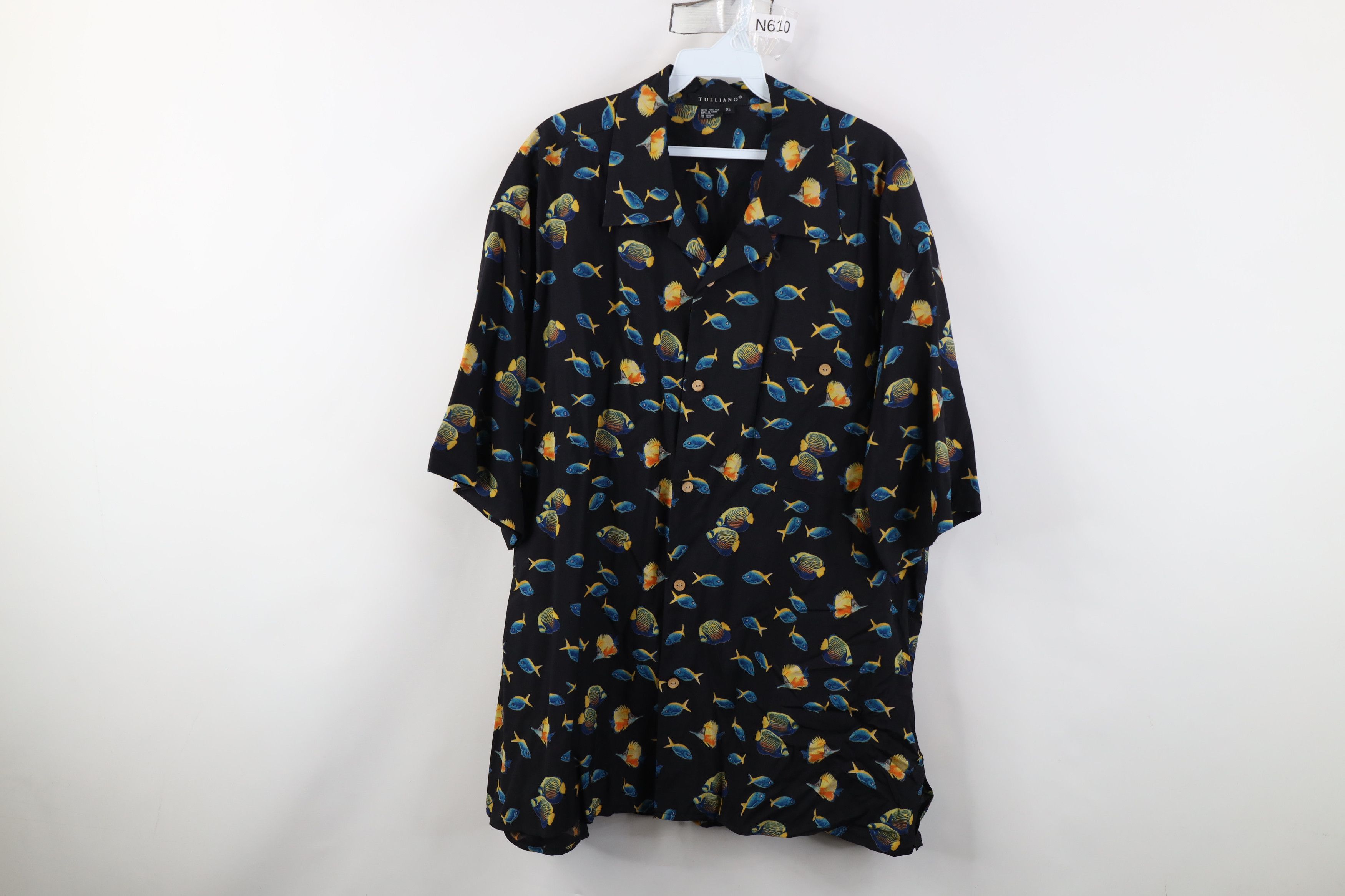 Vintage Vintage 90s Streetwear Collar Fish Collared Button Shirt AOP Size US XL / EU 56 / 4 - 1 Thumbnail