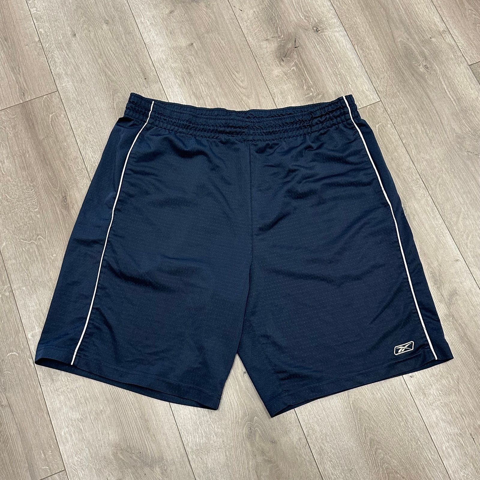 Reebok × Vintage Reebok Navy Mesh Work Out Shorts Size XL B22 Size US 34 / EU 50 - 1 Thumbnail
