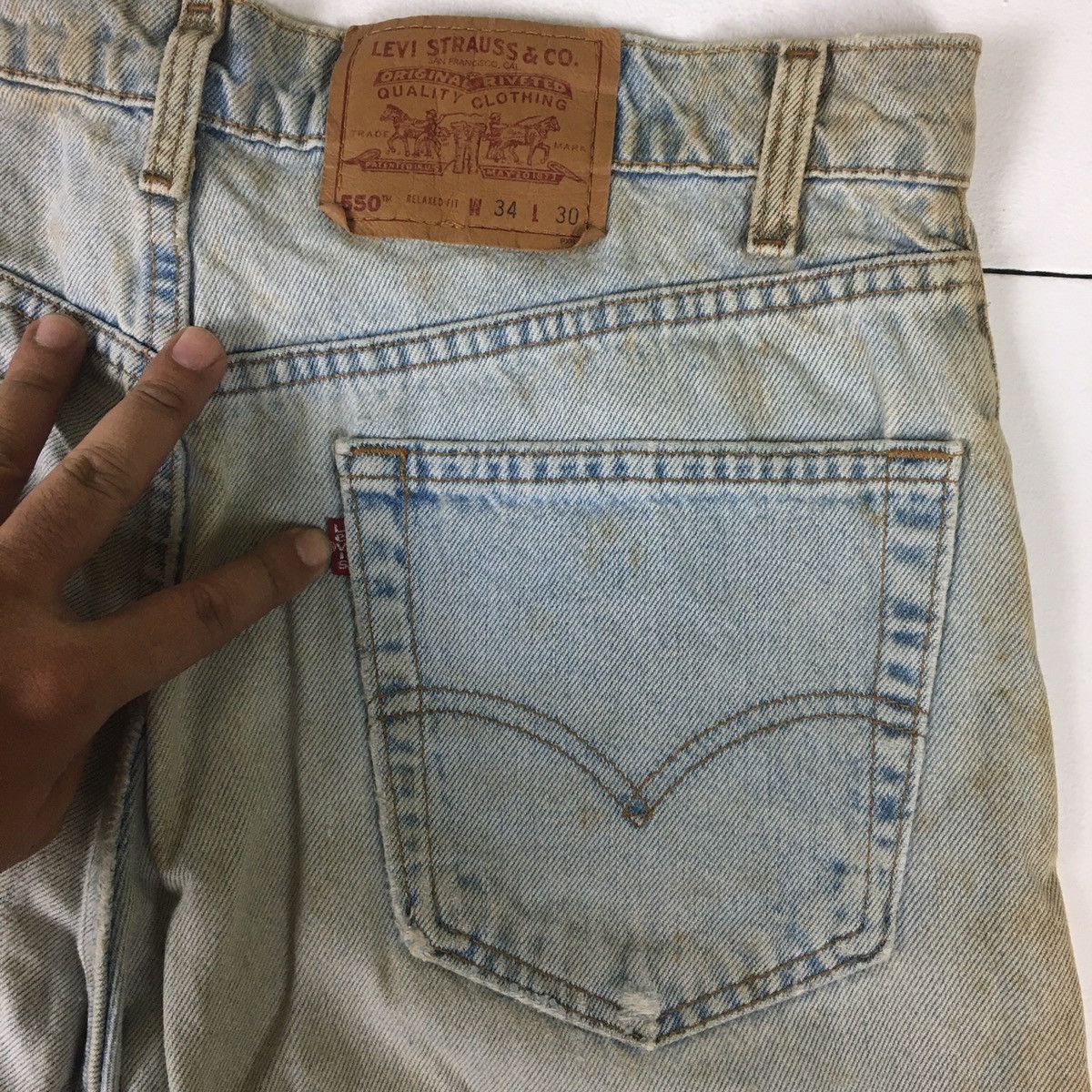 Levi's Vintage 90s Levi’s 550 Relaxed Fit Size US 34 / EU 50 - 8 Thumbnail