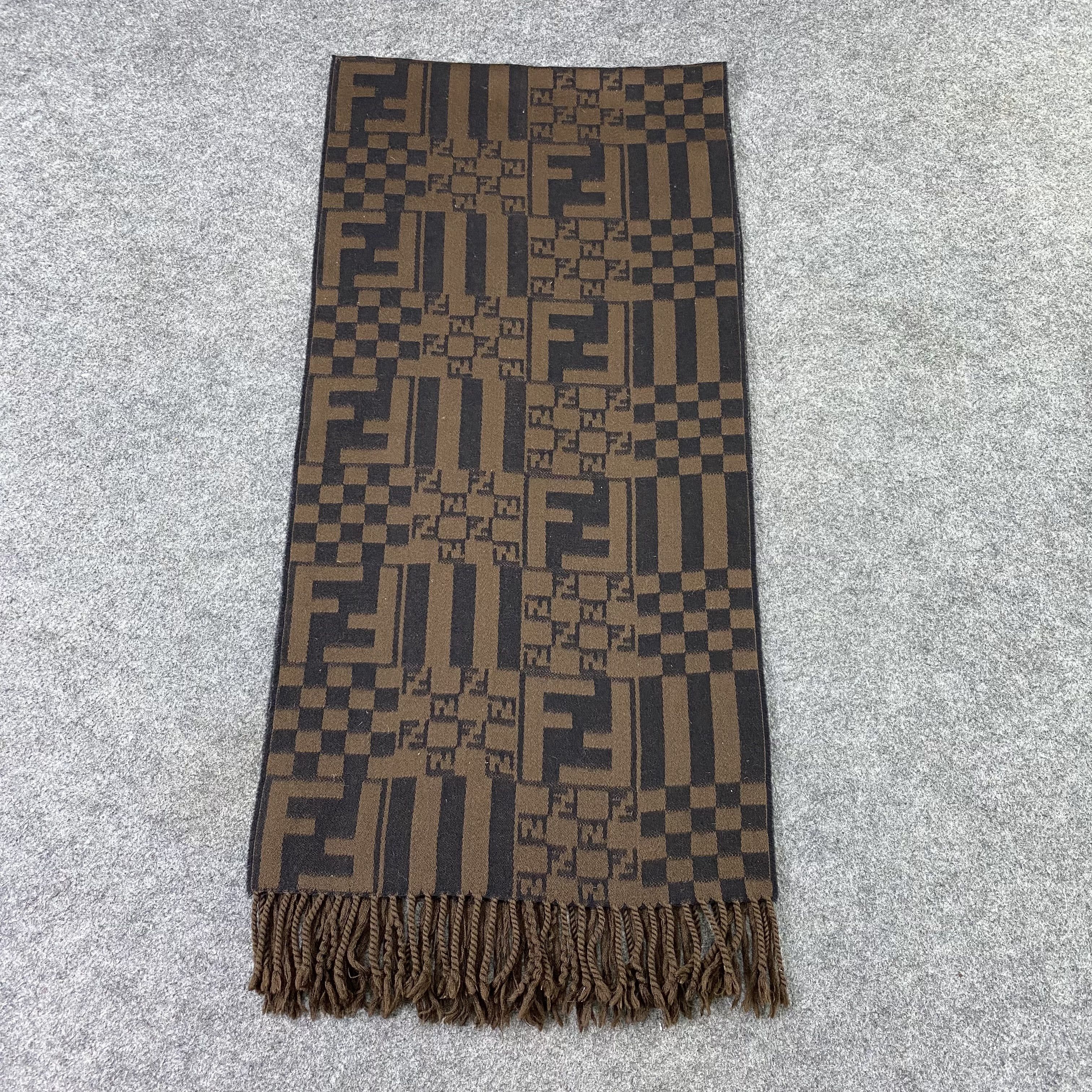 Fendi Fendi Scarf / Muffler / Neckwear - T1396 Size ONE SIZE - 2 Thumbnail