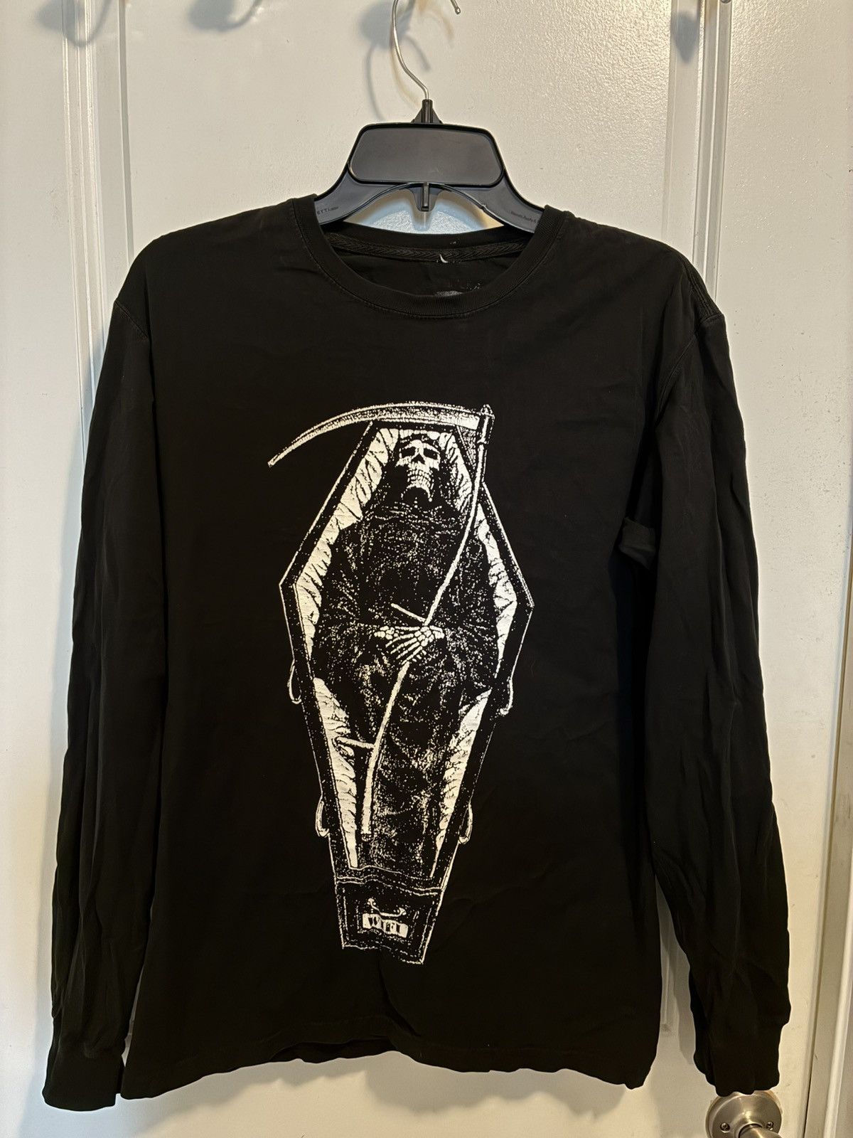 Other WIFISFUNERAL “SKULL CASKET” LONG SLEEVE Size US S / EU 44-46 / 1 - 1 Thumbnail