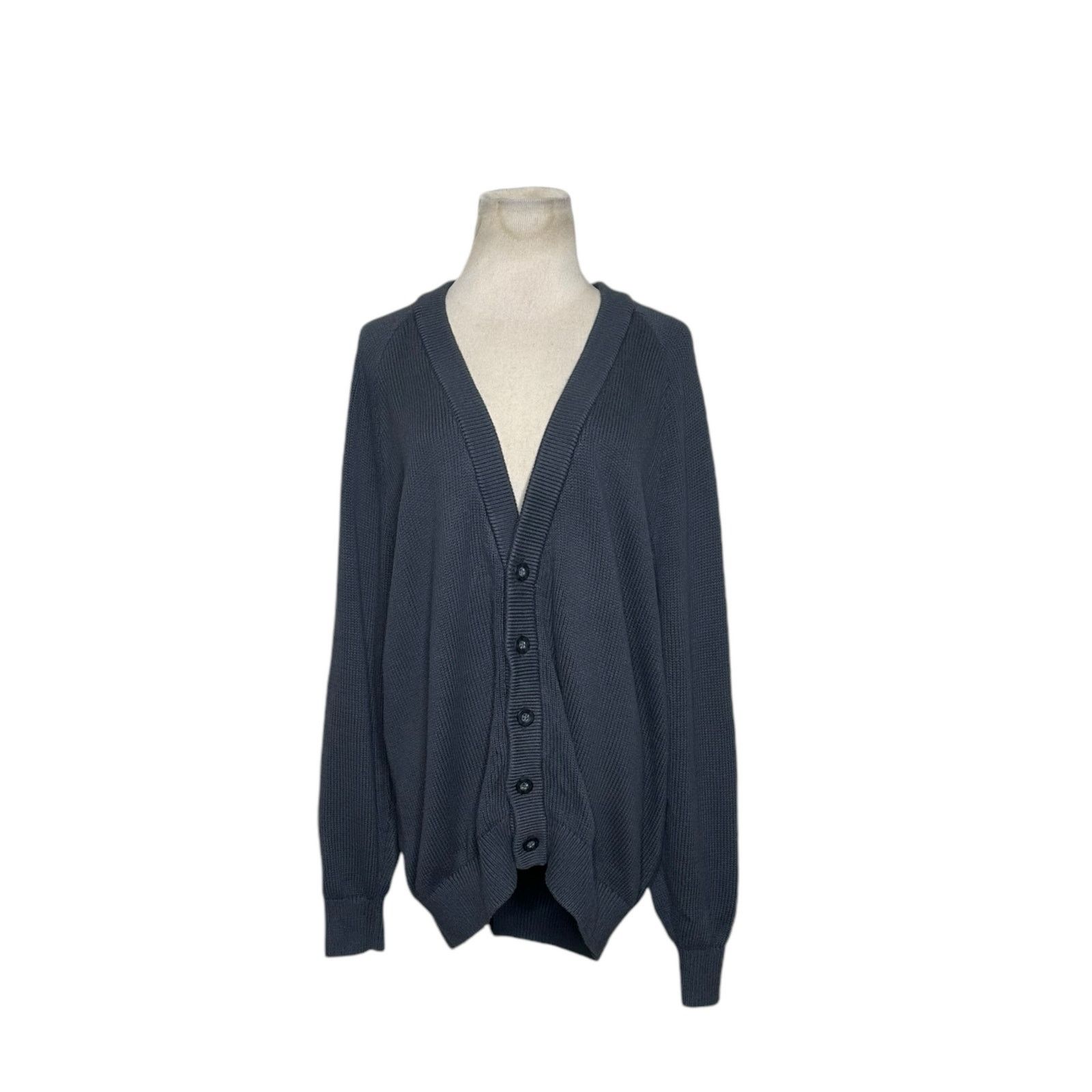 Aritzia Aritzia TNA gray long sleeves v neck cardigan size 2 - Large Size L / US 10 / IT 46 - 1 Thumbnail
