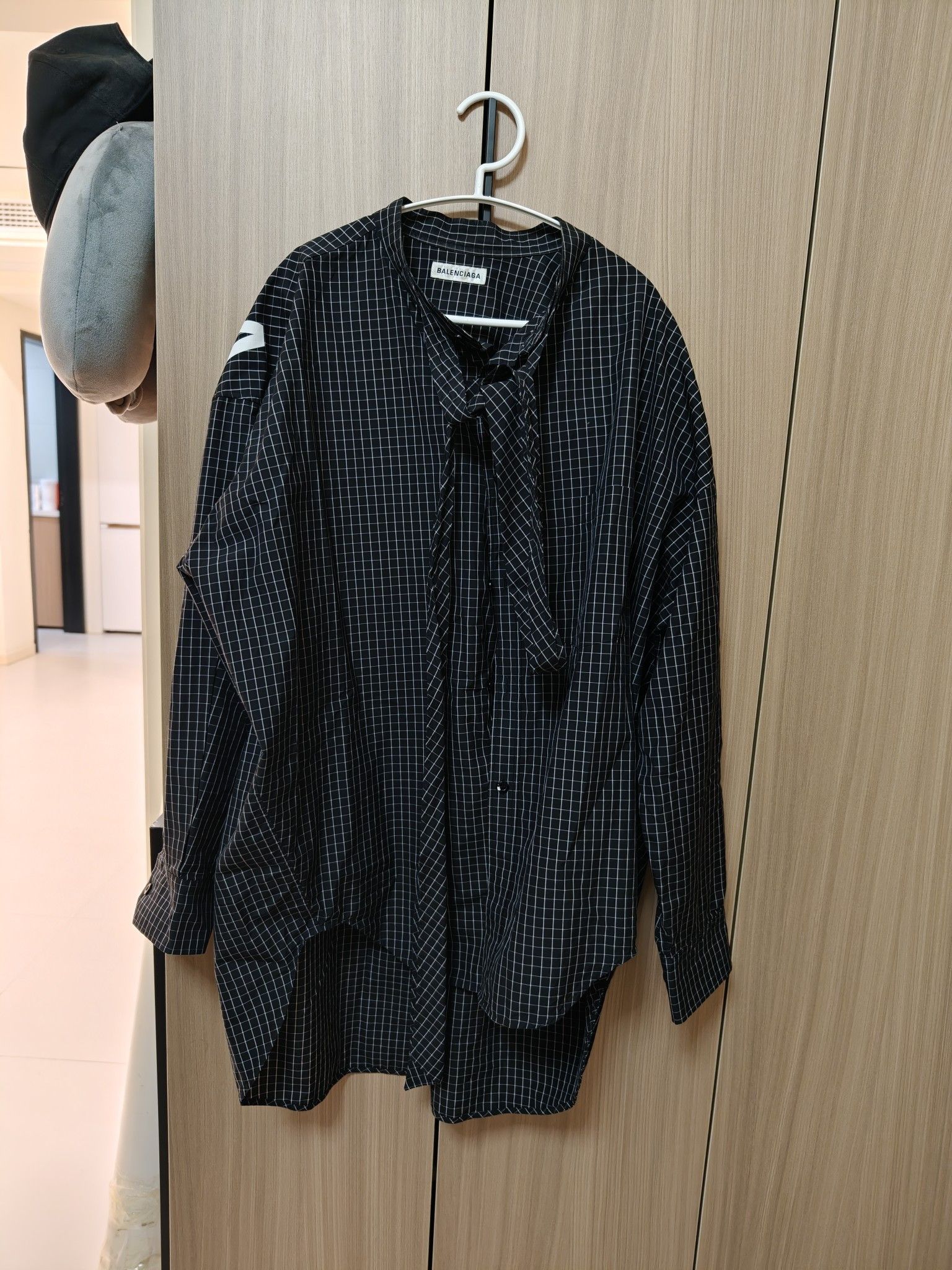 Balenciaga Balenciaga Plaid Logo Button Up Shirt Size S Size US S / EU 44-46 / 1 - 1 Thumbnail