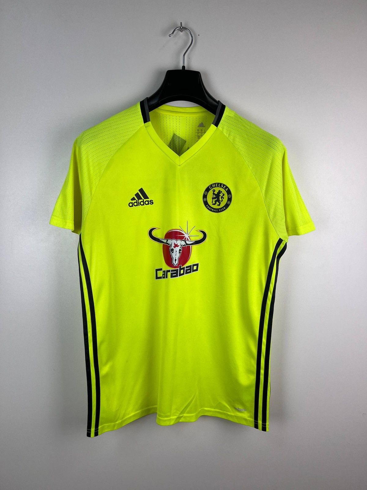 Adidas Chelsea Adidas 2016 jersey t-shirts size L Size US L / EU 52-54 / 3 - 1 Thumbnail