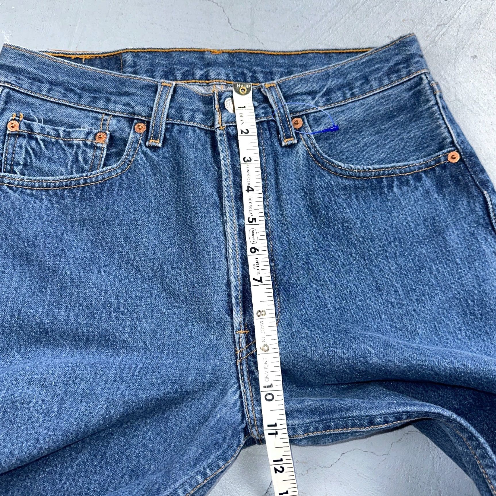 Levi's VINTAGE Levi's 501 Jeans 90s USA Straight Leg Blue Med Wash 32x33 Mens Size US 32 / EU 48 - 6 Thumbnail