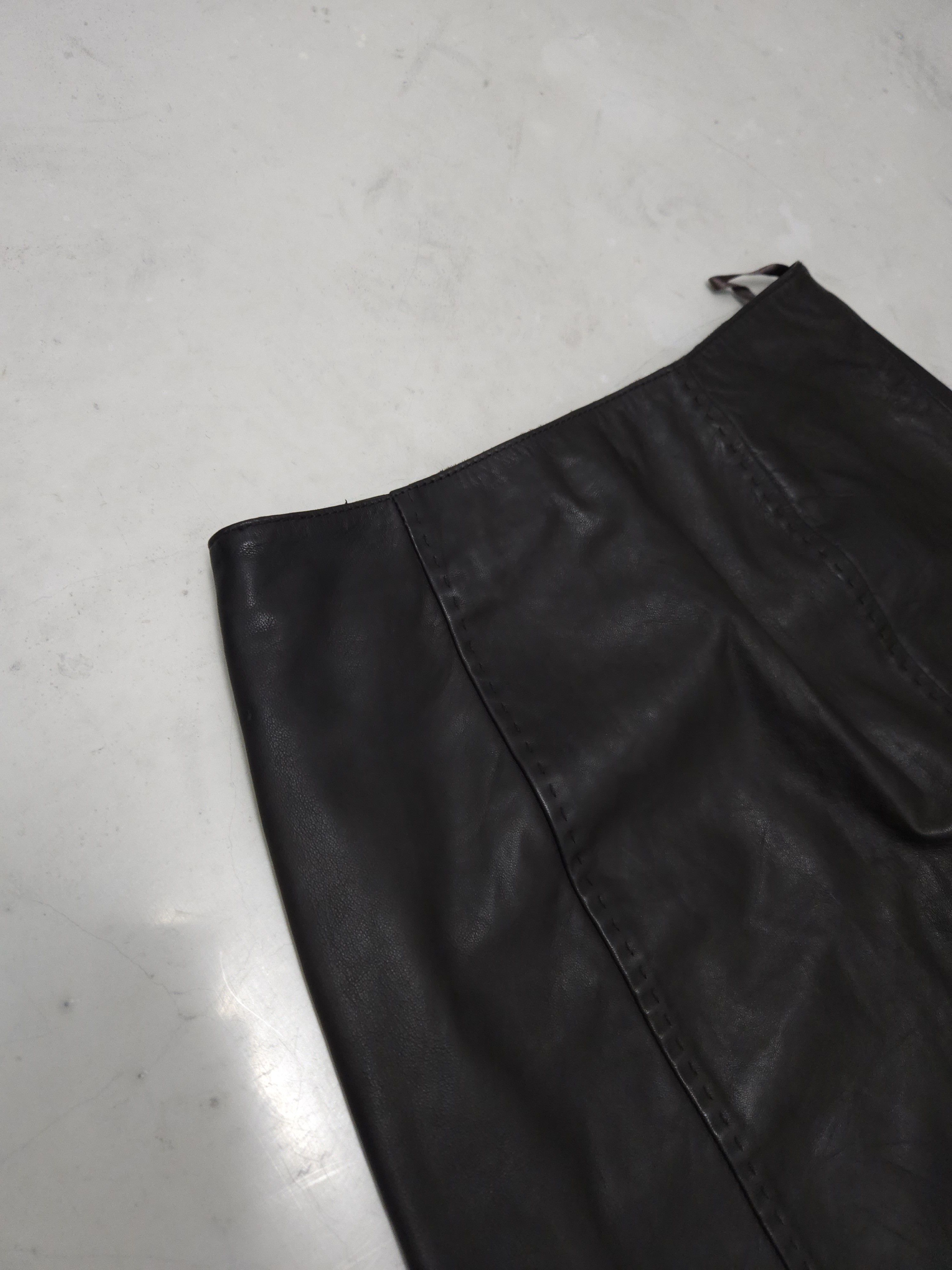 Max Mara × Weekend Max Mara Max mara leather mini skirt Size 26" / US 2 / IT 38 - 14 Thumbnail
