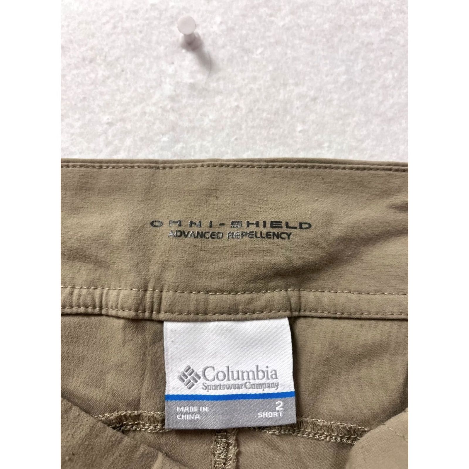 Vintage Columbia Pants Omni-Shield Advanced Repellency Khaki 2 Short Womens Regular Khaki Nylon Polyester Size 26" / US 2 / IT 38 - 3 Thumbnail