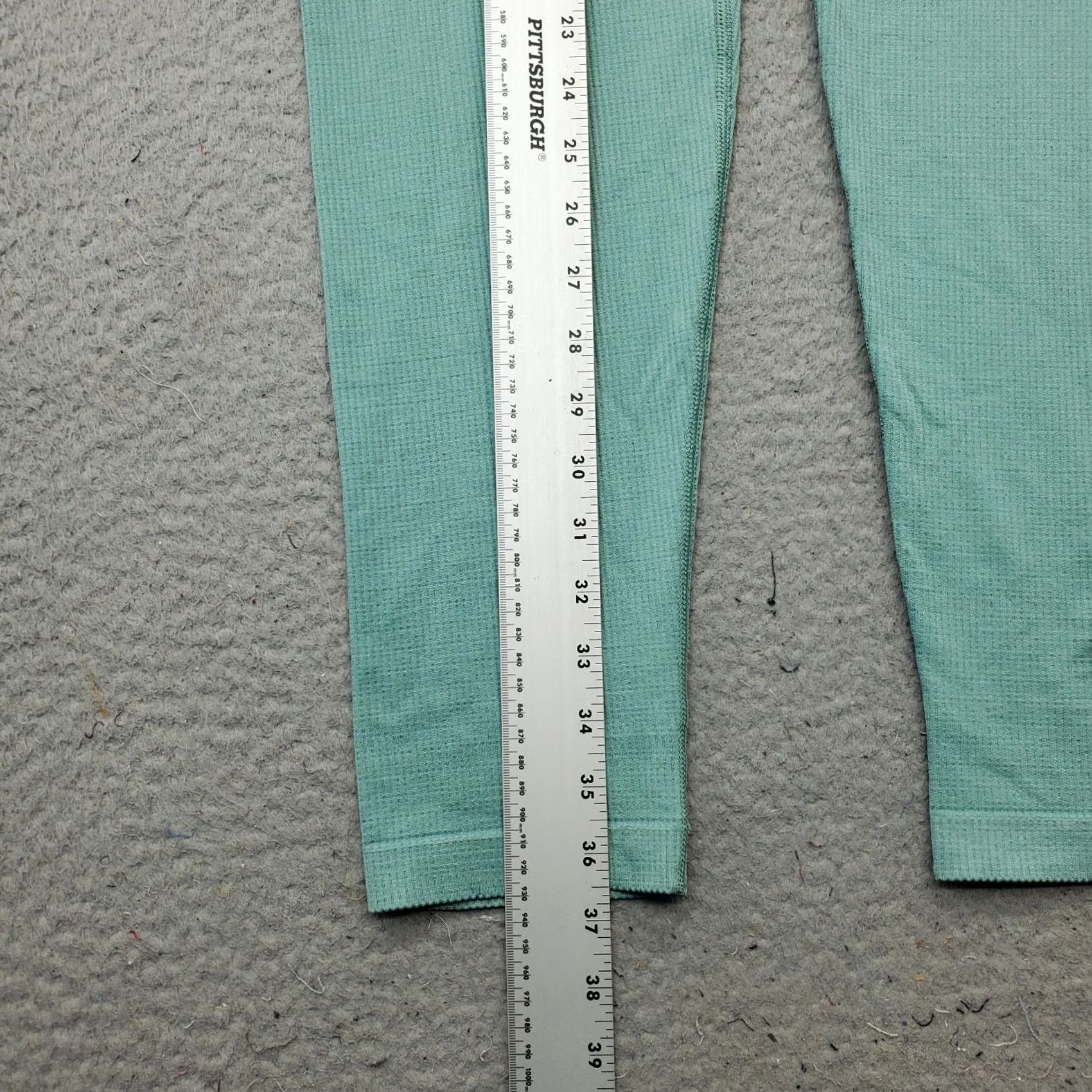Vintage SO Leggings Womens XL Green High Rise Fitted Seamless Elastic Waist Skinny Leg Size 40" / US 18 - 3 Thumbnail