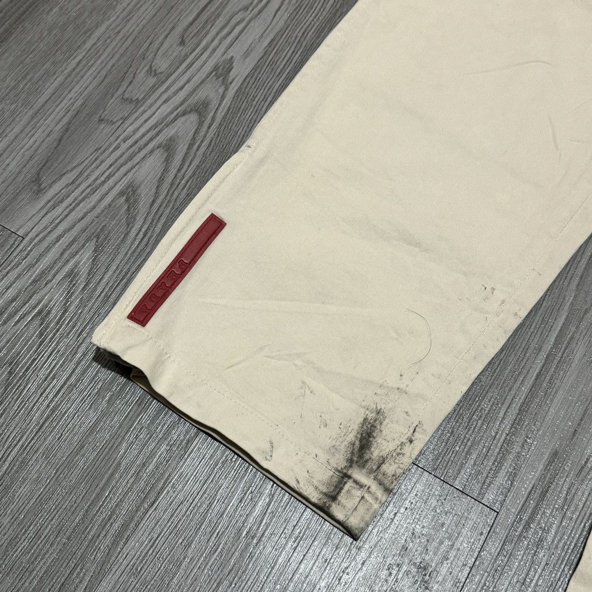 Prada Prada Cream Chinos Pants Size US 30 / EU 46 - 2 Thumbnail