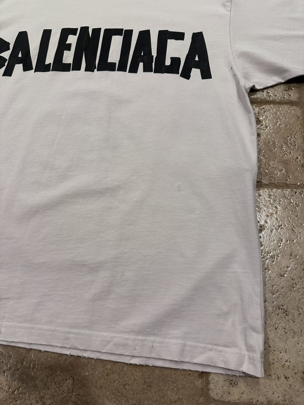 Balenciaga Balenciaga Distressed Type Black Duct Tape Logo White Tee Size US XS / EU 42 / 0 - 5 Thumbnail