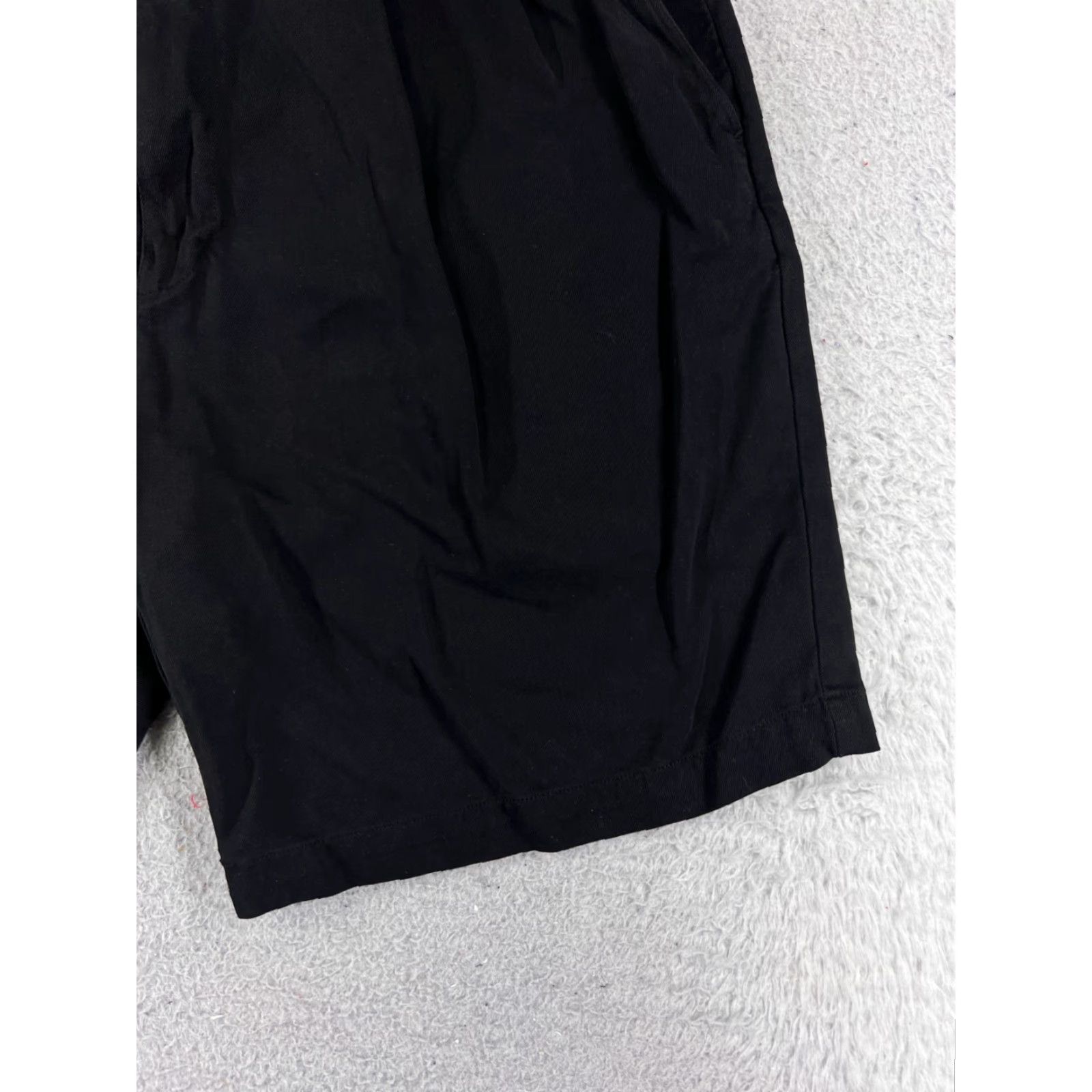 Tommy Bahama Tommy Bahama Shorts Men 35 Black Pleated Golf Vacation Beach Resort Size US 35 - 2 Thumbnail
