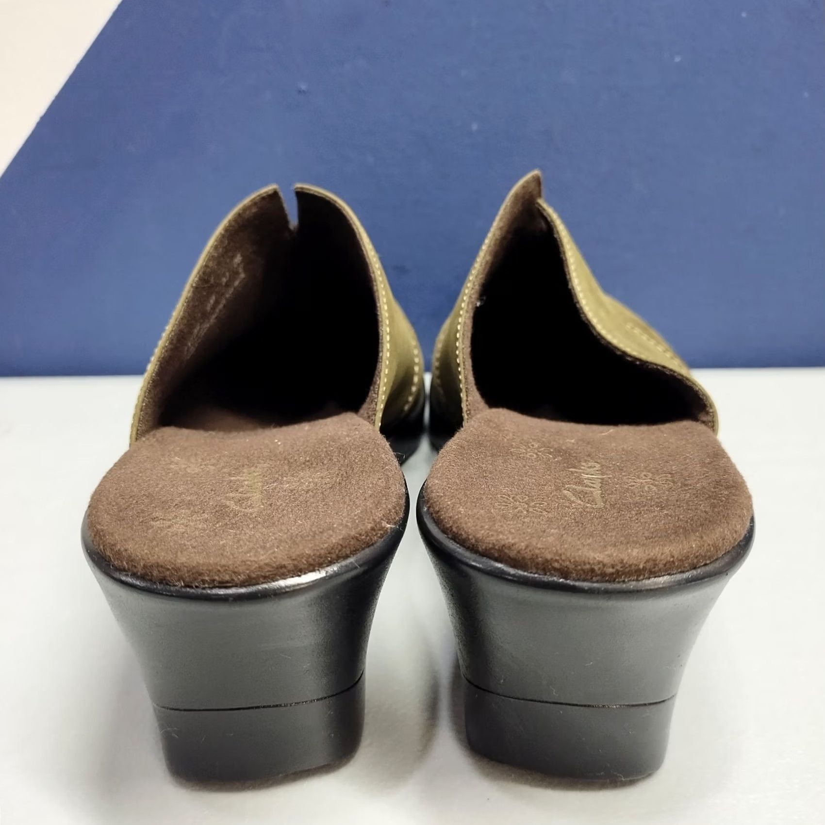 Clarks Clarks Wedge Mules Womens 9M Green Upper Leather Memory Foam Slip On 71104 Size US 9 / IT 39 - 5 Thumbnail