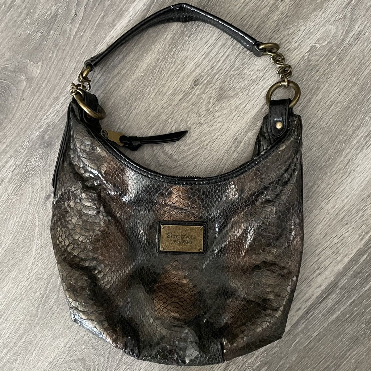 Vera Wang Shiny Snakeskin Iridescent Purse! Size ONE SIZE - 4 Thumbnail