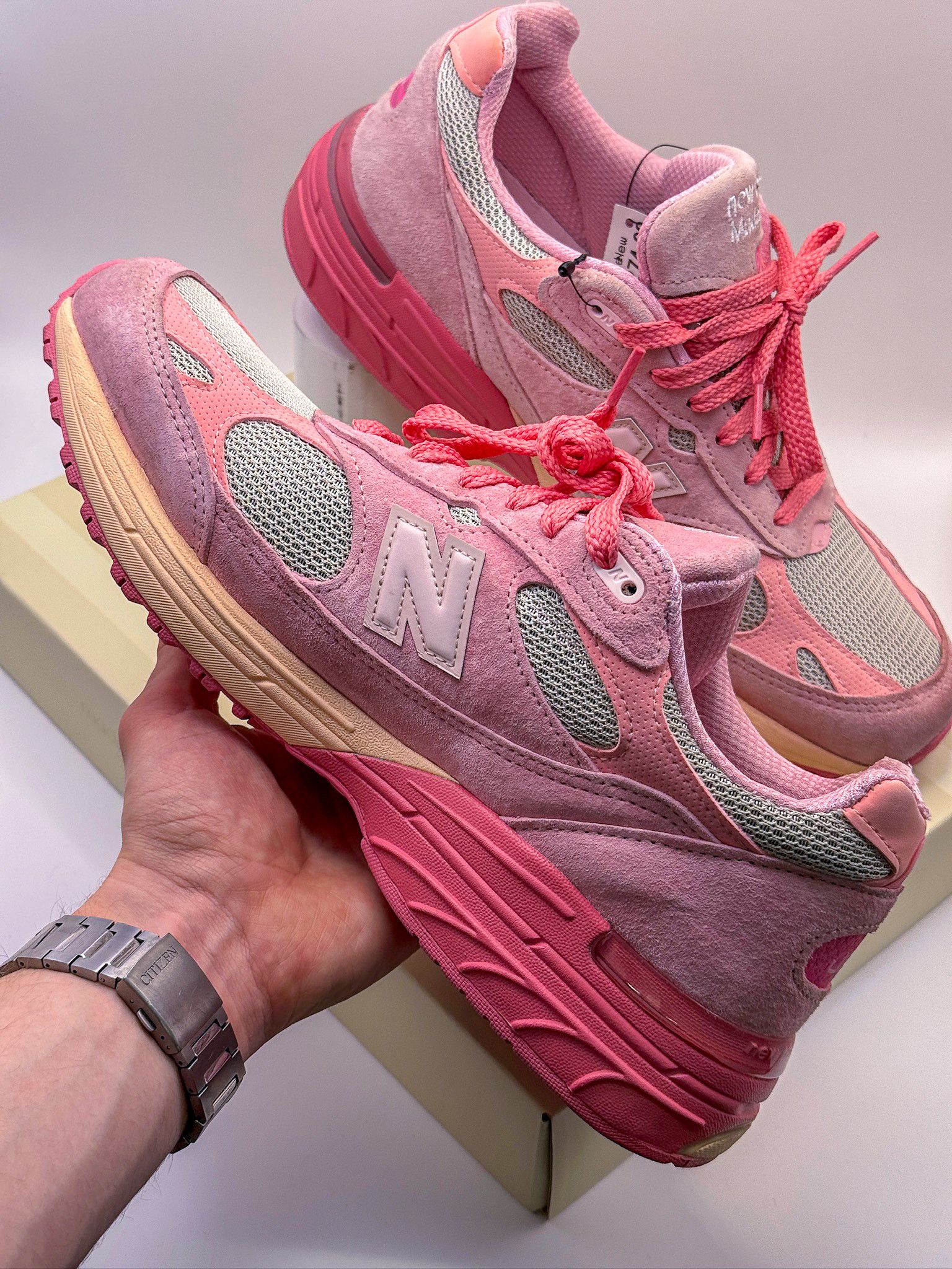 Joe Freshgoods × New Balance New Balance 993 x Joe Freshgoods Performance Art Powder Pink Size US 10 / EU 43 - 5 Thumbnail