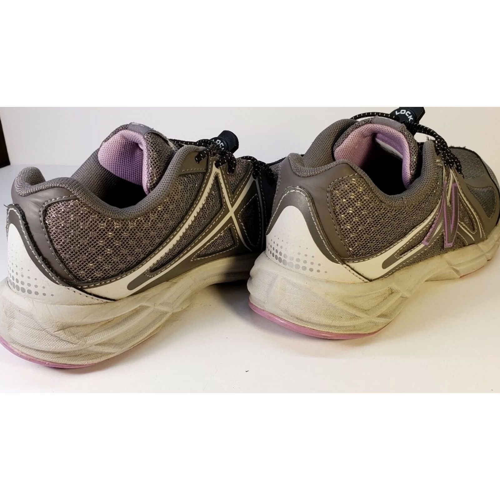 New Balance New Balance 770 Training Women's Size 6M Gray Lavender Elastic Laces Toggle Tie Sneaker Shoes Running Workout Casual Mens Womens Boys Girls Size US 4 / IT 34 - 6 Thumbnail