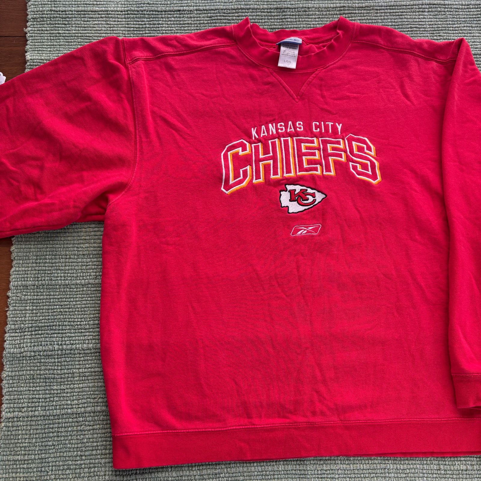 NFL × Reebok × Vintage Vintage red Kansas City Chiefs embroidered Reebok sweatshirt Size US L / EU 52-54 / 3 - 7 Thumbnail