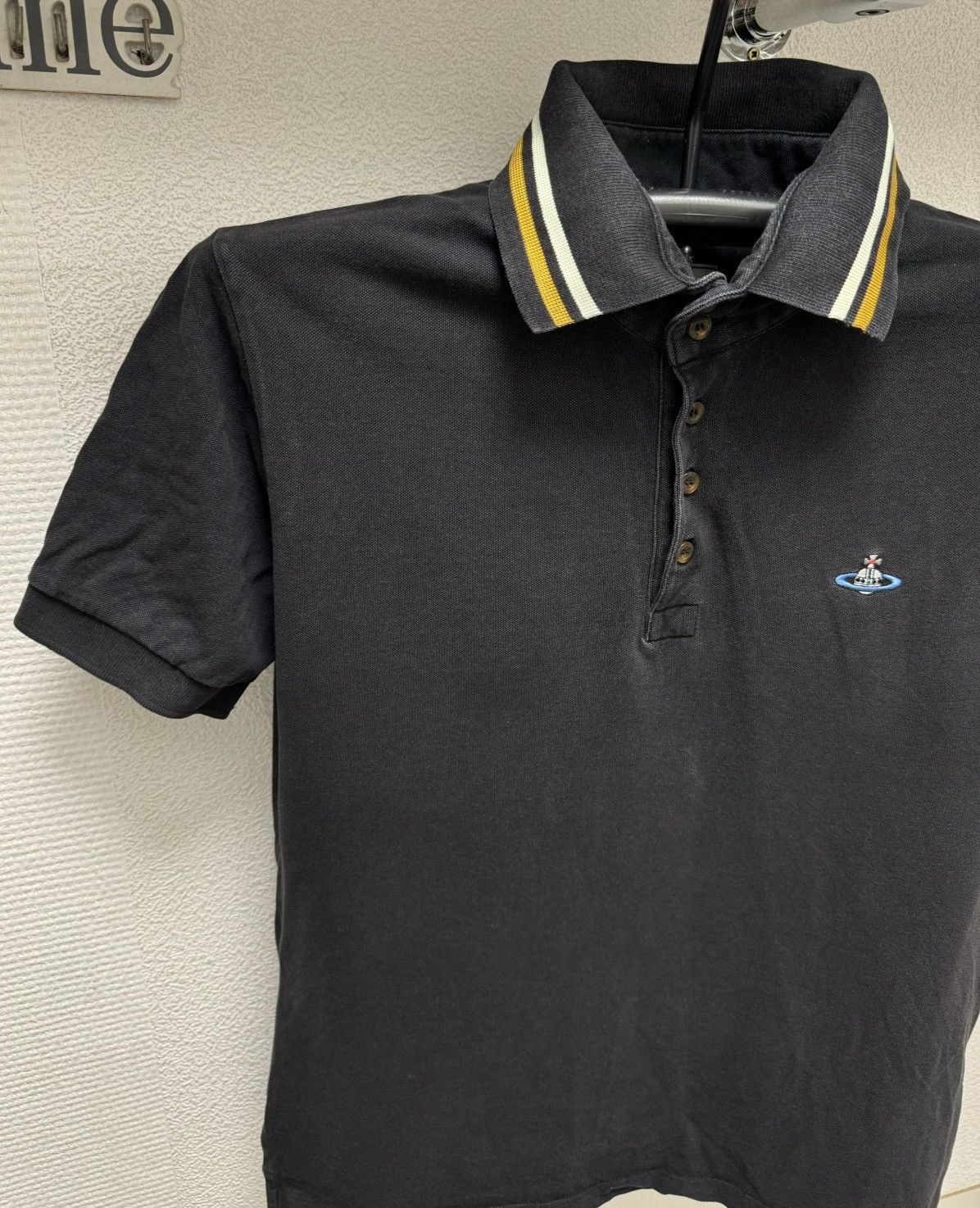 Vivienne Westwood Vivienne westwood black polo L sz VV Size US L / EU 52-54 / 3 - 2 Thumbnail