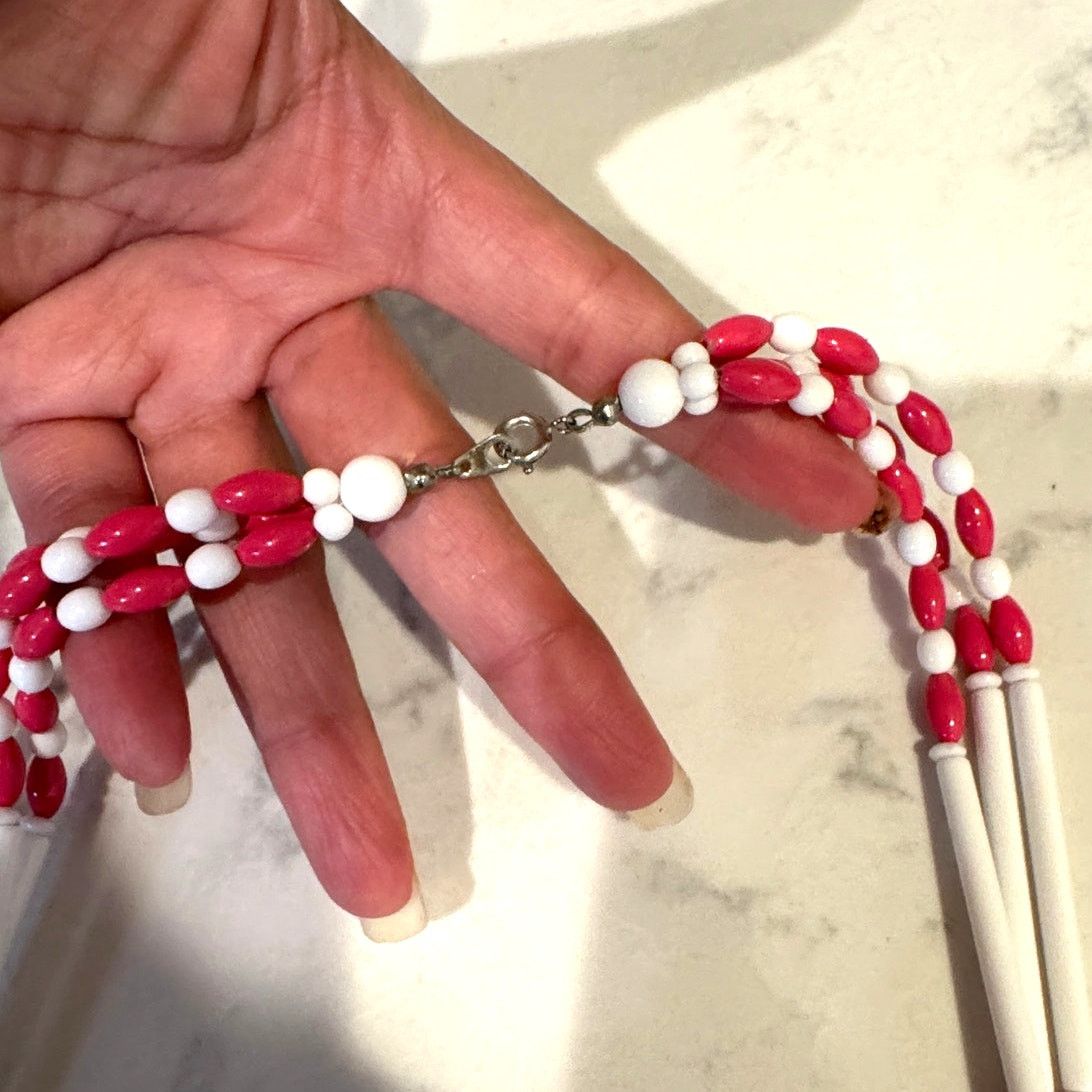 Other Vintage plastic beaded pink white 3 strand native necklace Size ONE SIZE - 3 Thumbnail