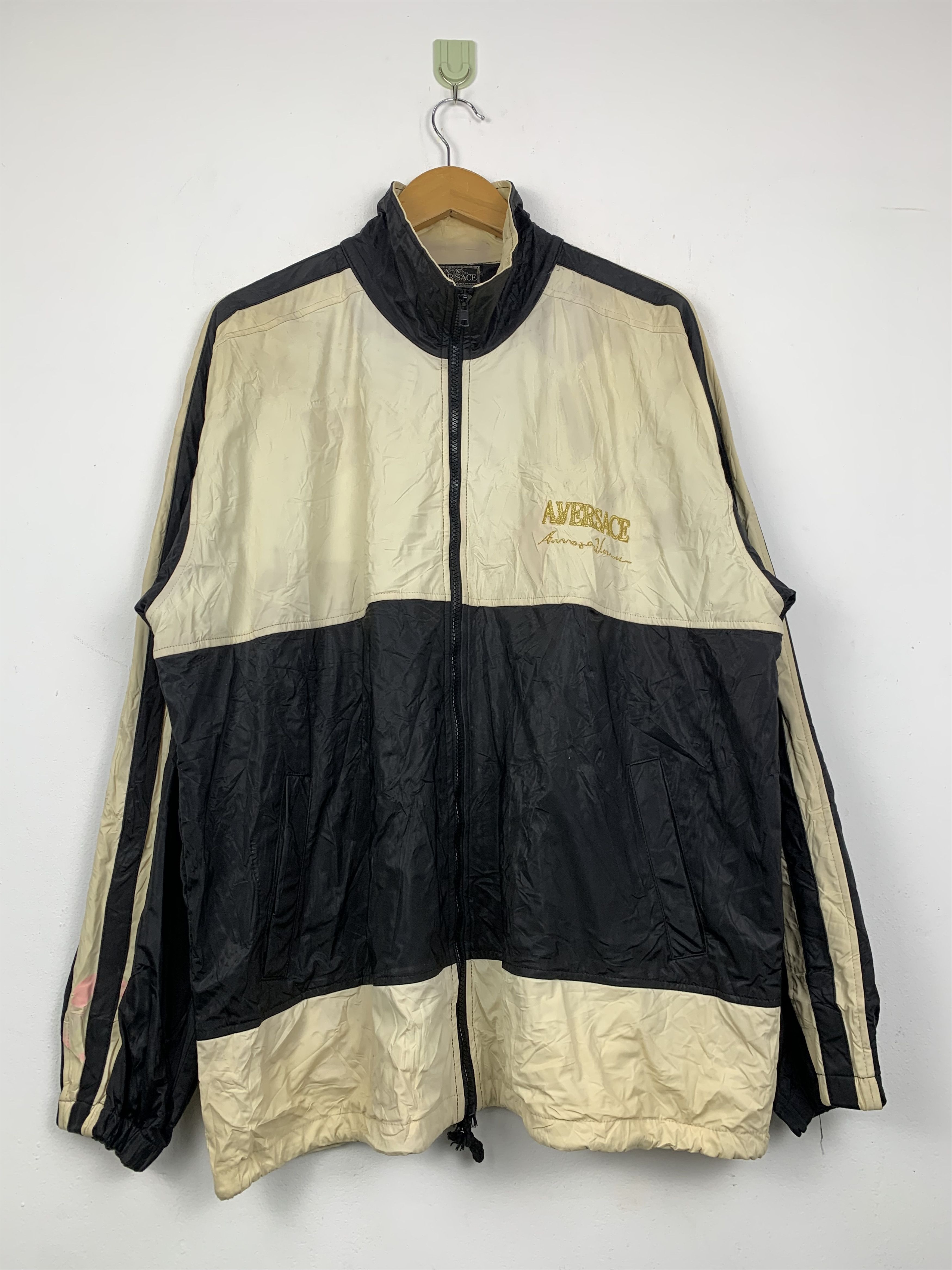 Versace Vintage A. Versace Embroidered Windbreaker Jacket J1348 Size US L / EU 52-54 / 3 - 3 Thumbnail